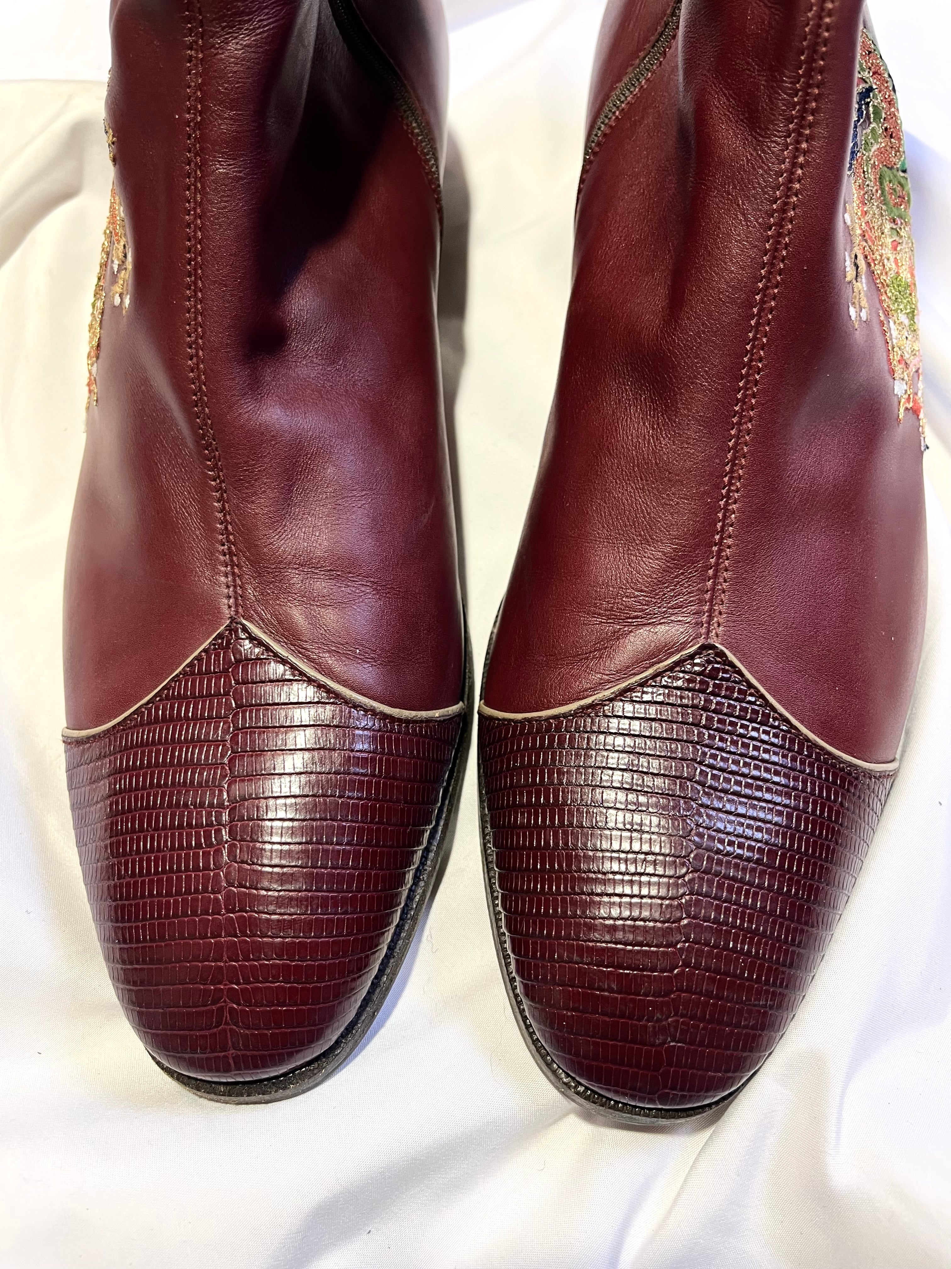GUCCI DRAGON EMBROIDERED CHELSEA BOOTS WITH LIZARD SKIN TIPS