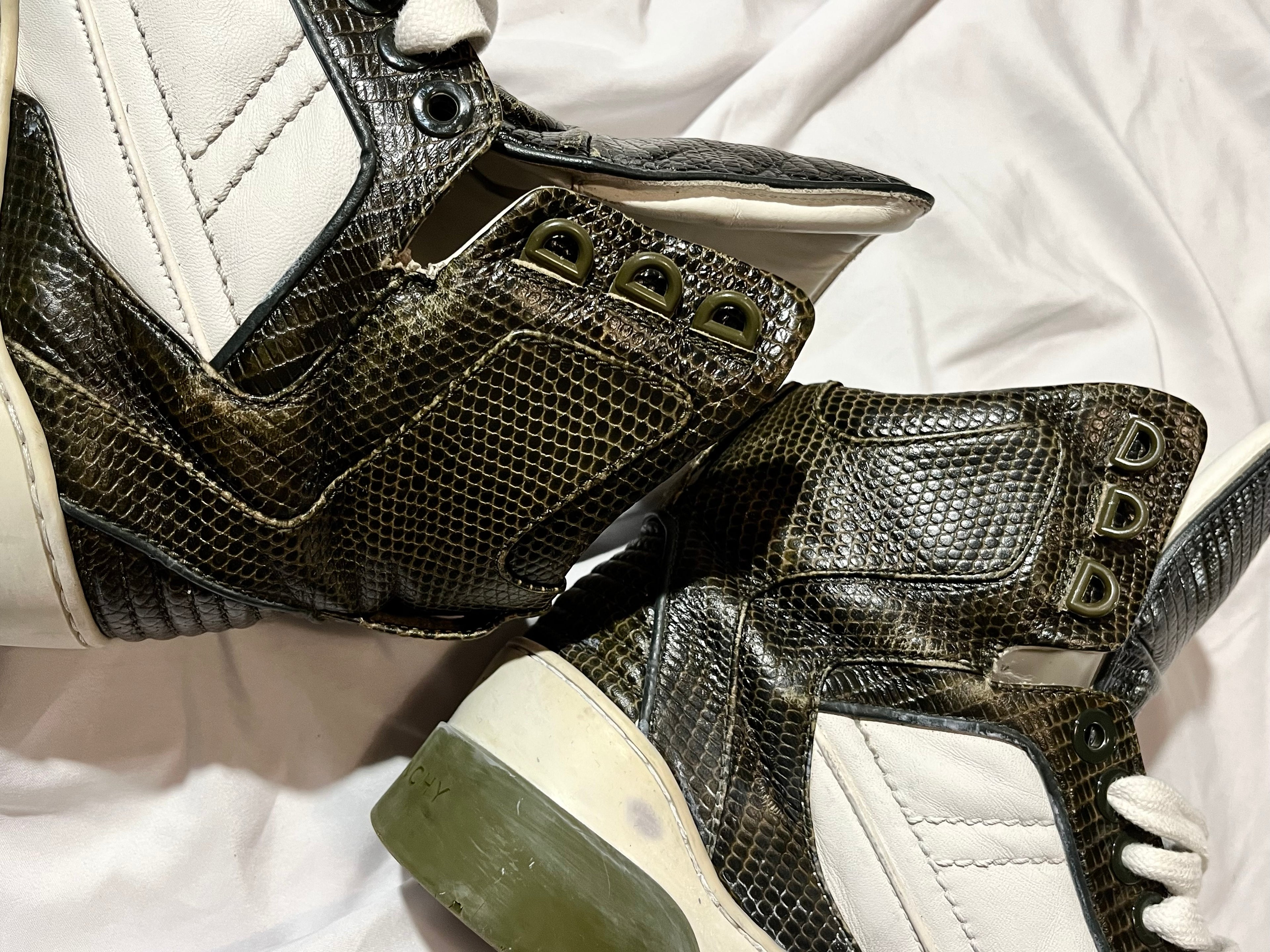 GIVENCHY TYSON DARK GREEN LIZARD SKIN HI-TOP SNEAKERS IN 41