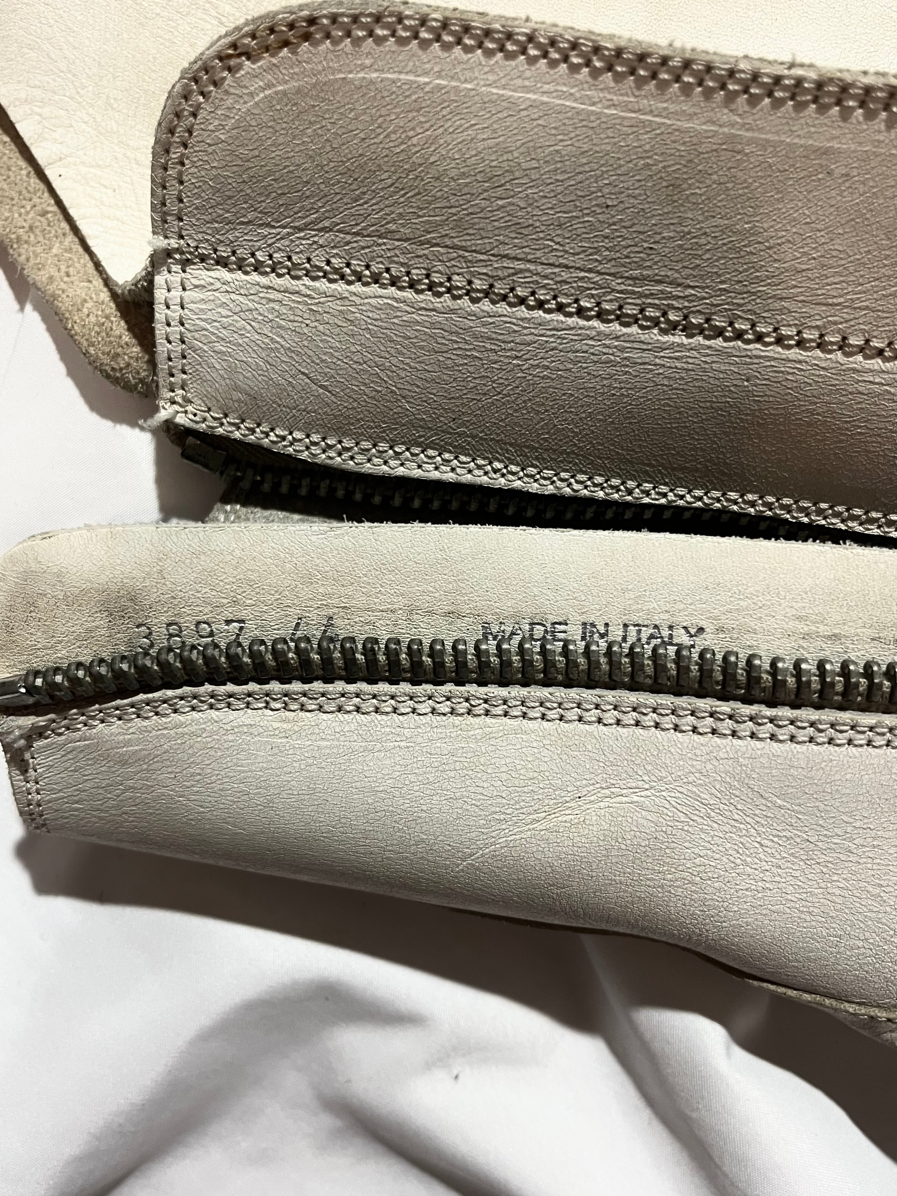 RICK OWENS WHITE/MILK LEATHER LACELESS /MOUNTAIN RAMONES