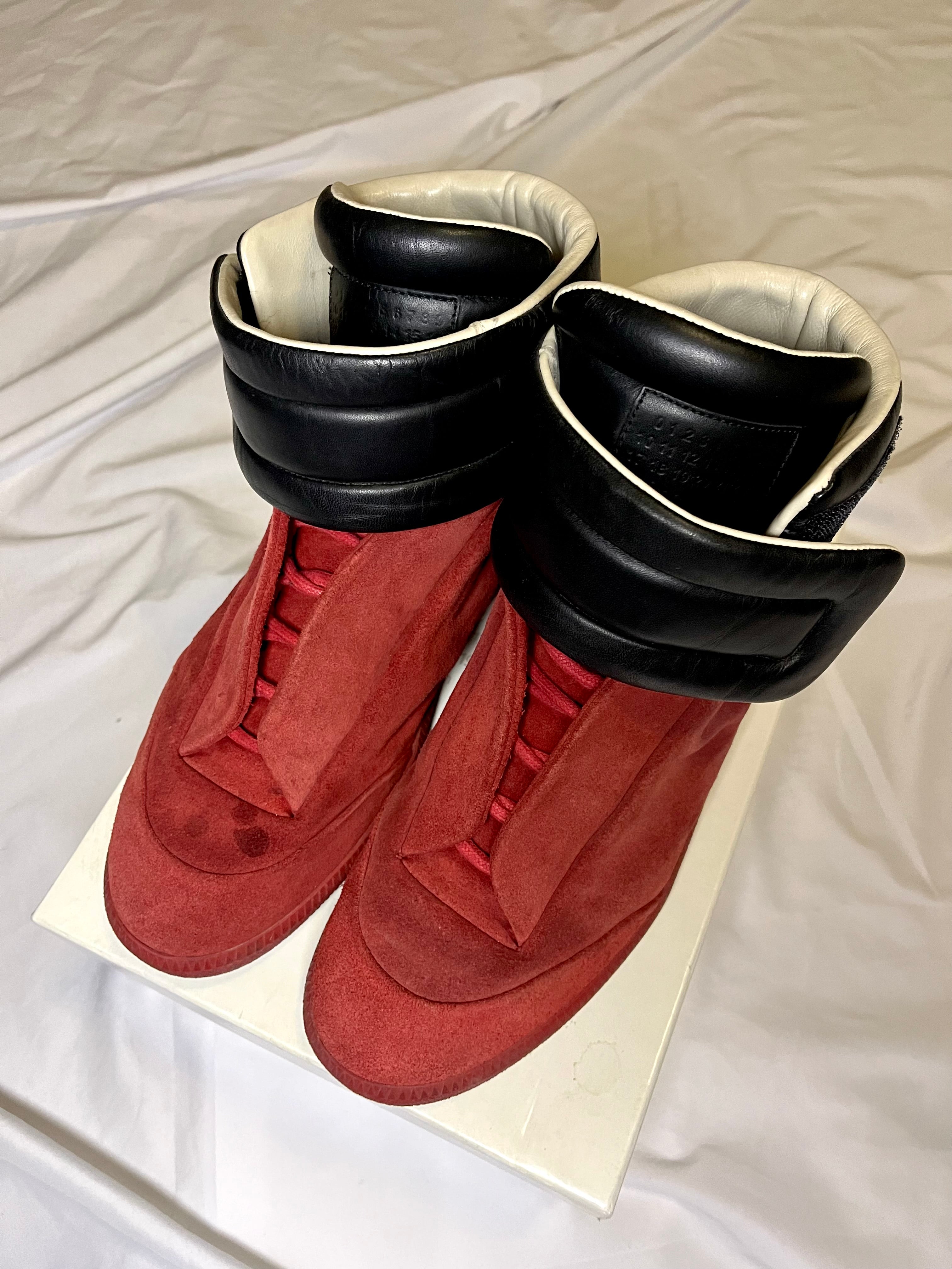 MAISON MARGIELA FUTURE RED/BLACK