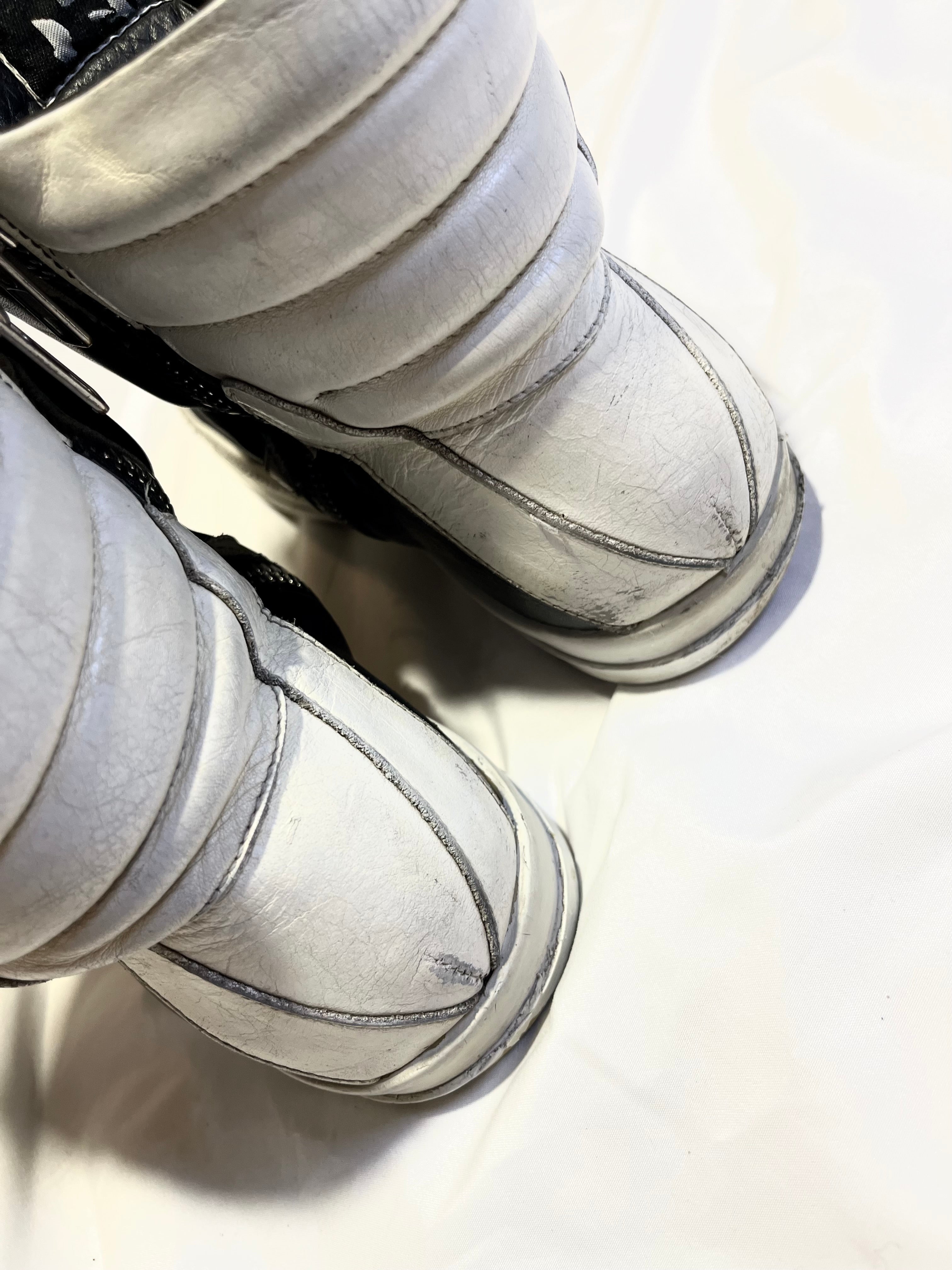 RICK OWENS FW17 'WALRUS' BLACK/MILK OG CLASSIC LEATHER GEOBASKETS
