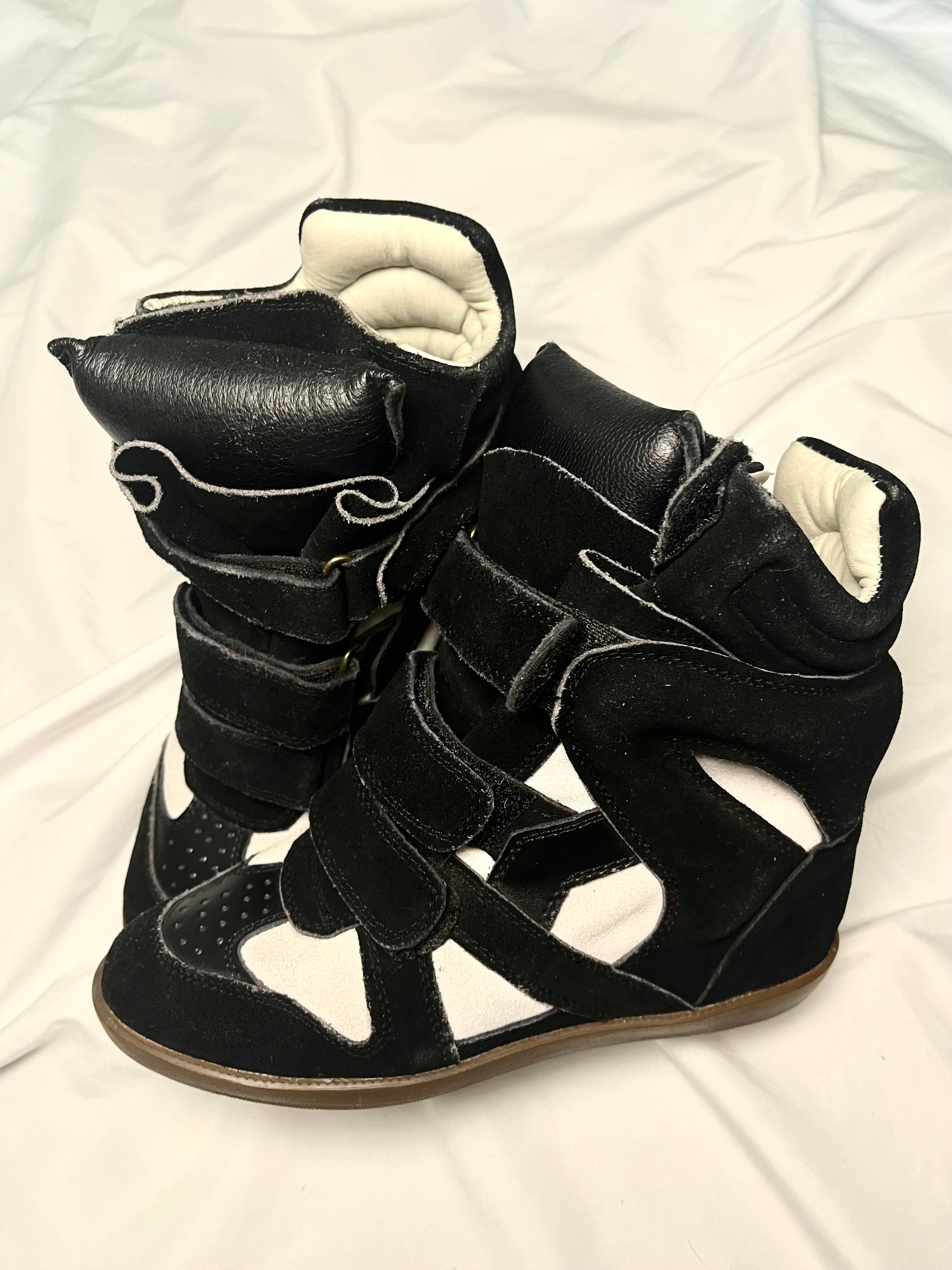 ISABEL MARANT “BEKETT” WEDGE SNEAKERS BLACK/WHITE