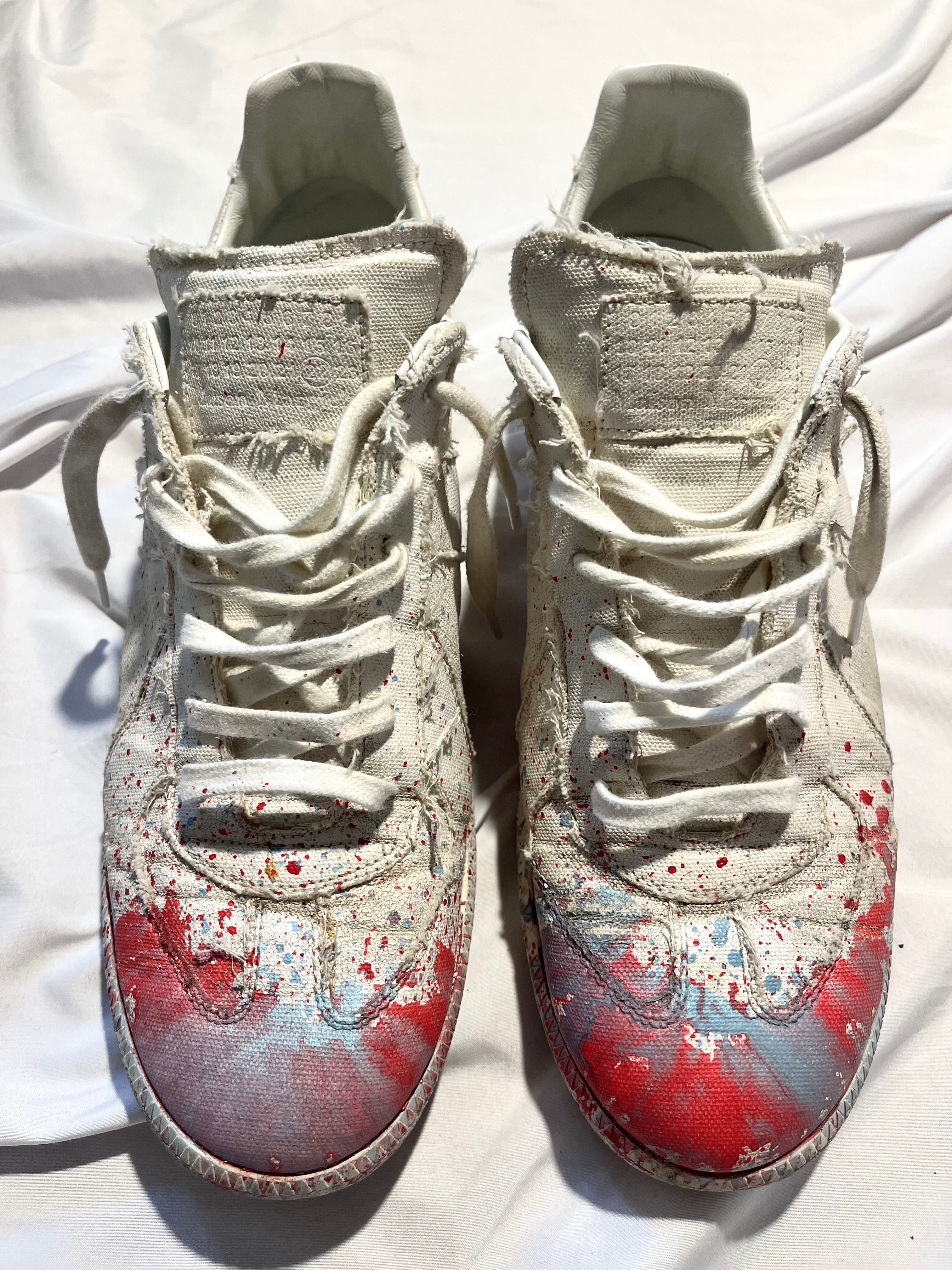 MAISON MARGIELA WHITE CANVAS PAINT SPLATTER RED/BLUE GATS