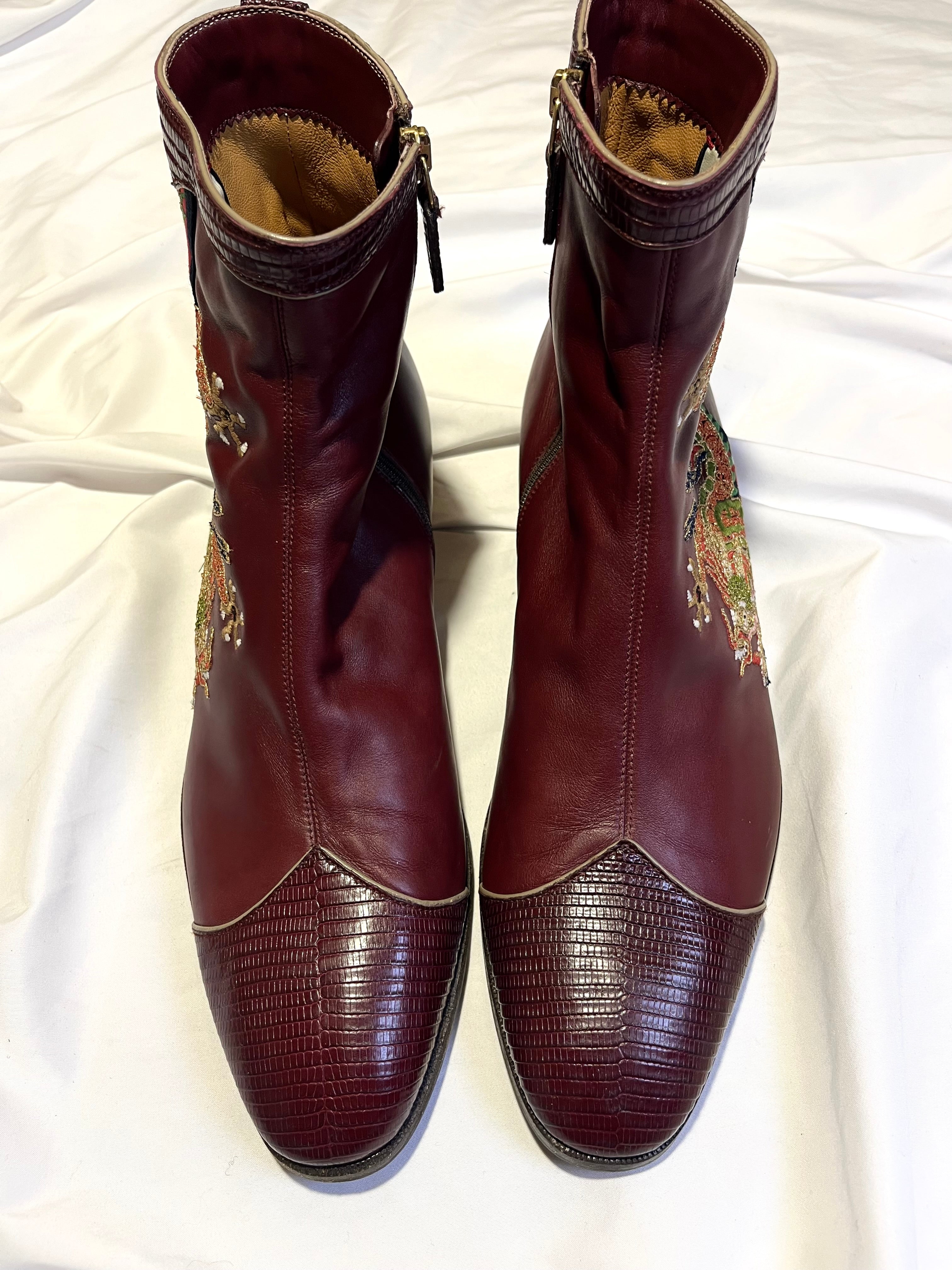 GUCCI DRAGON EMBROIDERED CHELSEA BOOTS WITH LIZARD SKIN TIPS