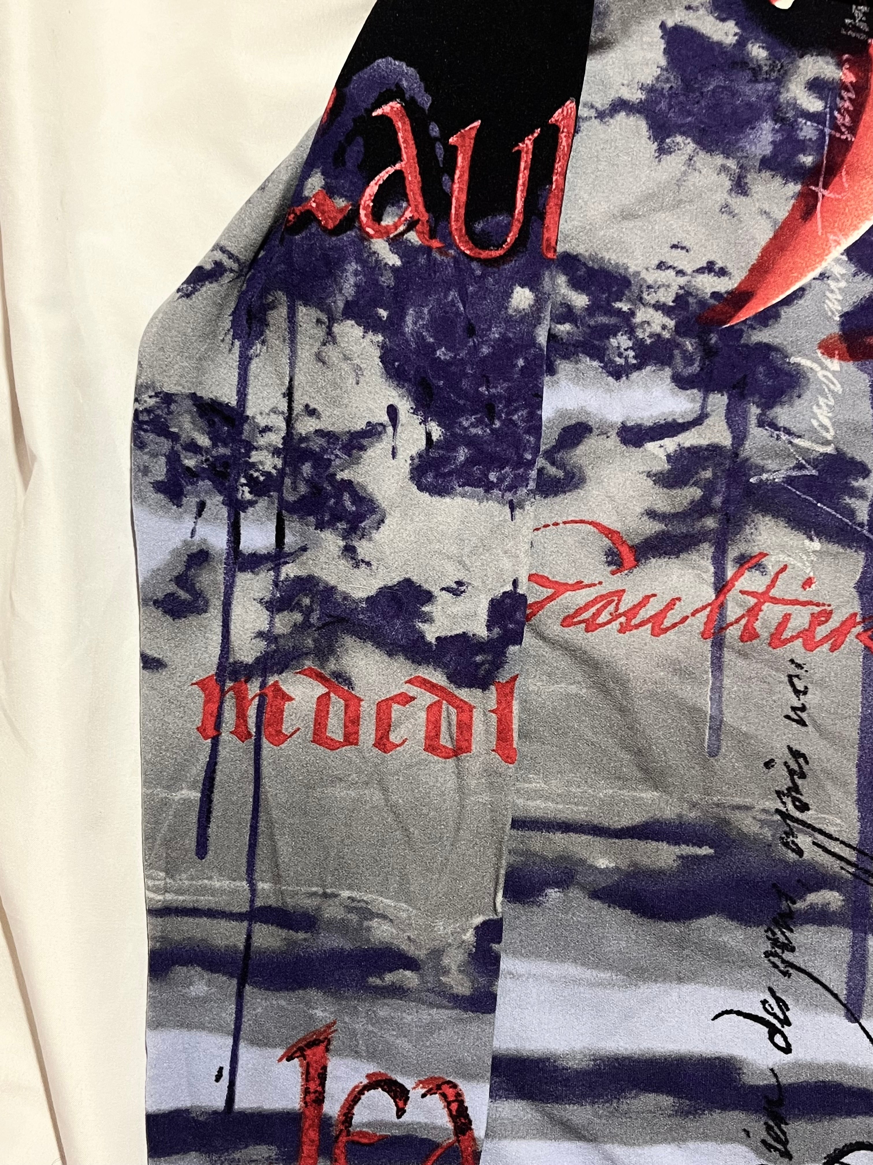 JEAN PAUL GAULTIER CHINESE CHARACTERS SPELLOUT BLUE/DARK RED VINTAGE TOP