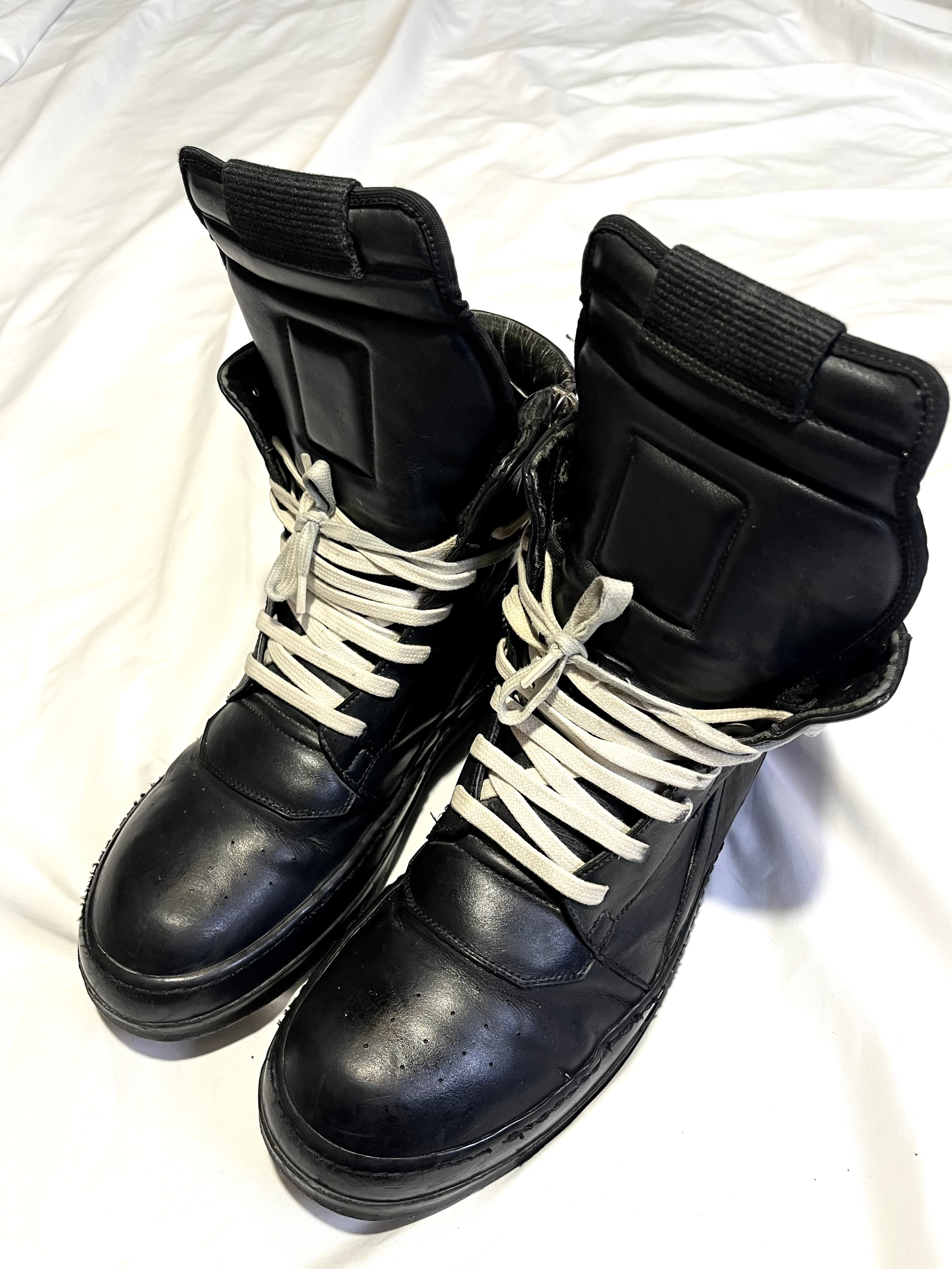 RICK OWENS TRIPLE BLACK LEATHER GEOBASKETS IN 41.5