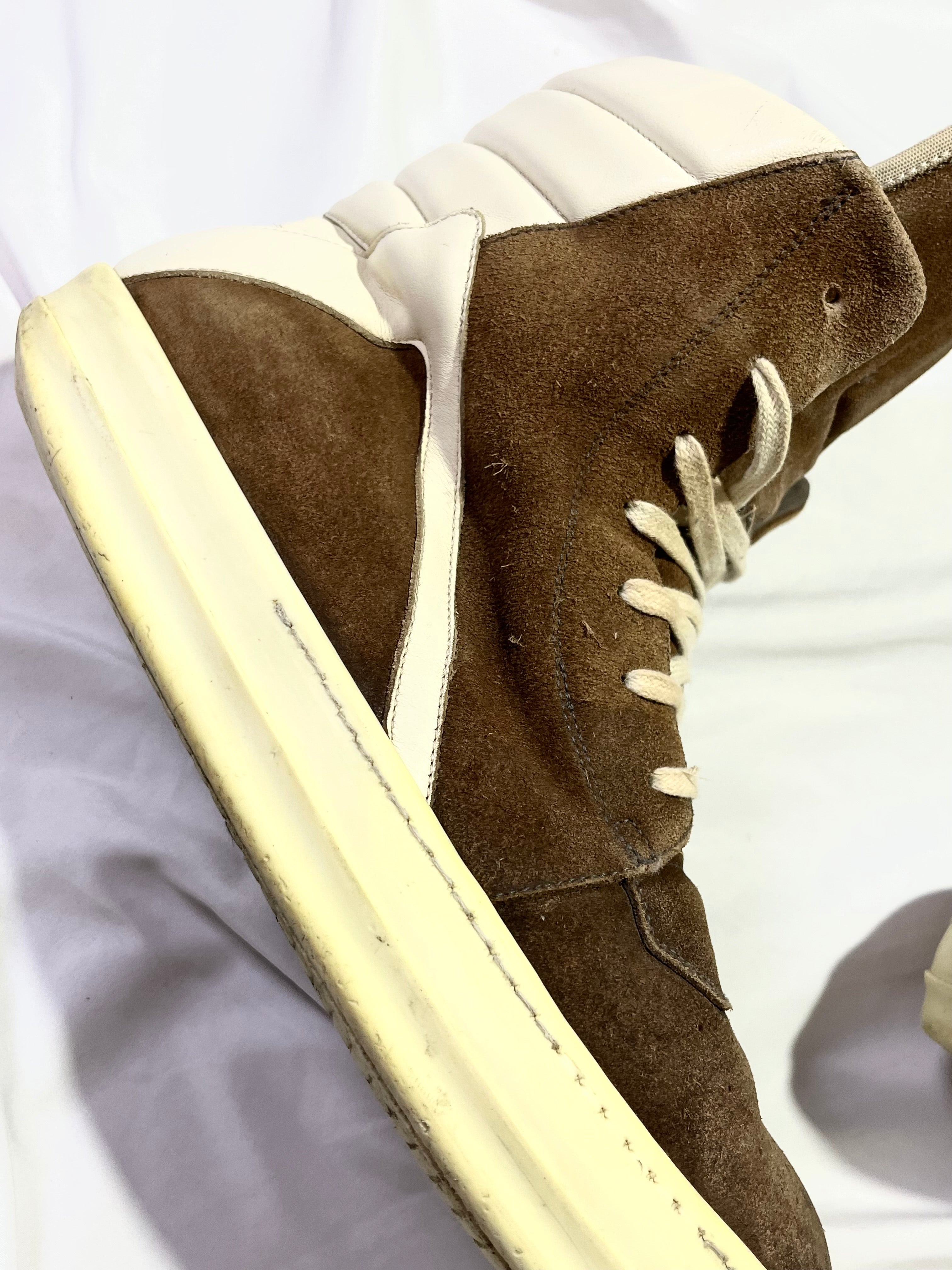 RICK OWENS BROWN/MILK SUEDE LEATHER GEOBASKETS
