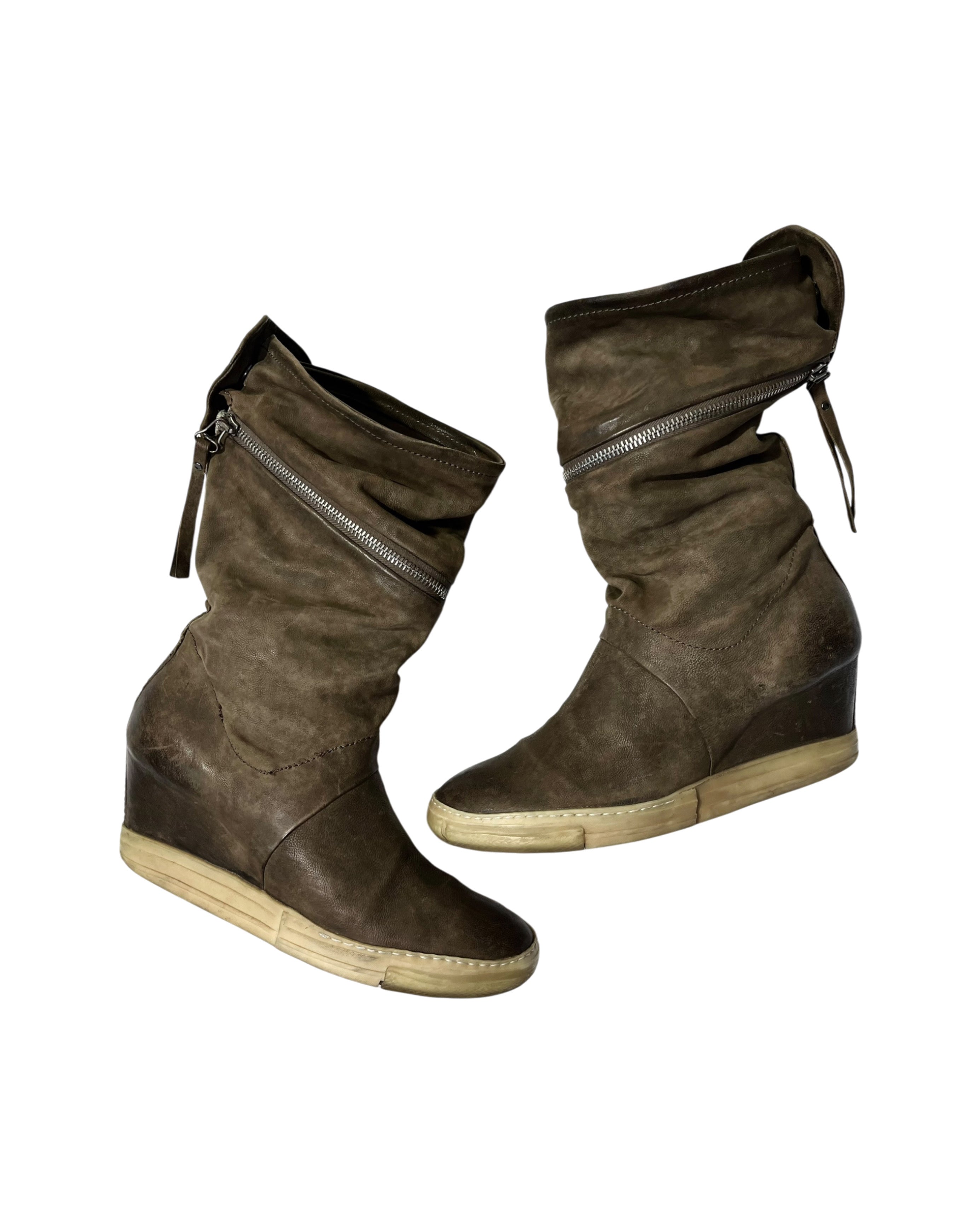 AS98 TORNADO LEATHER ZIPPER WEDGES IN SIZE 41