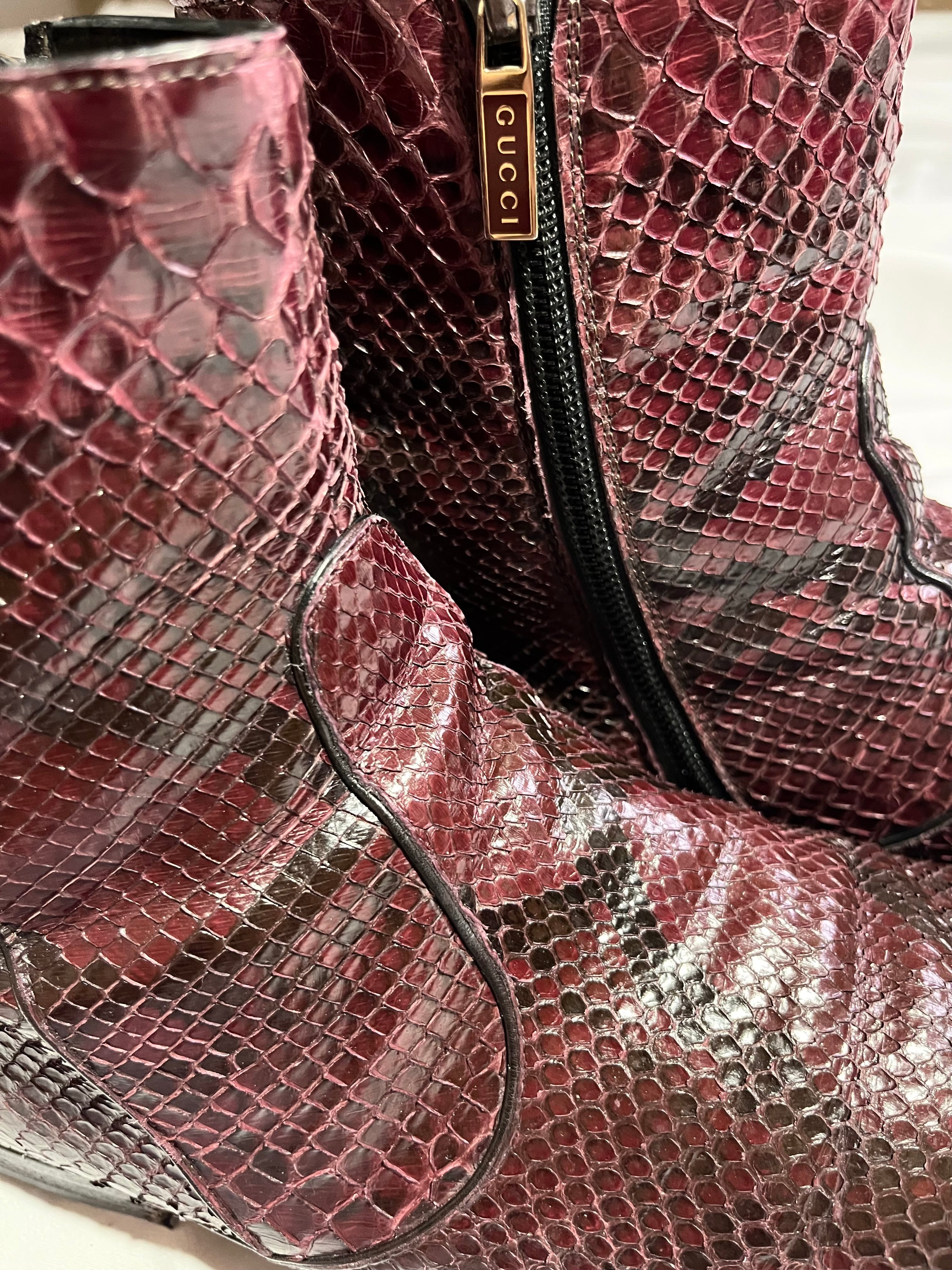 GUCCI PYTHON BURGUNDY LEATHER VINTAGE CHELSEA BOOTS