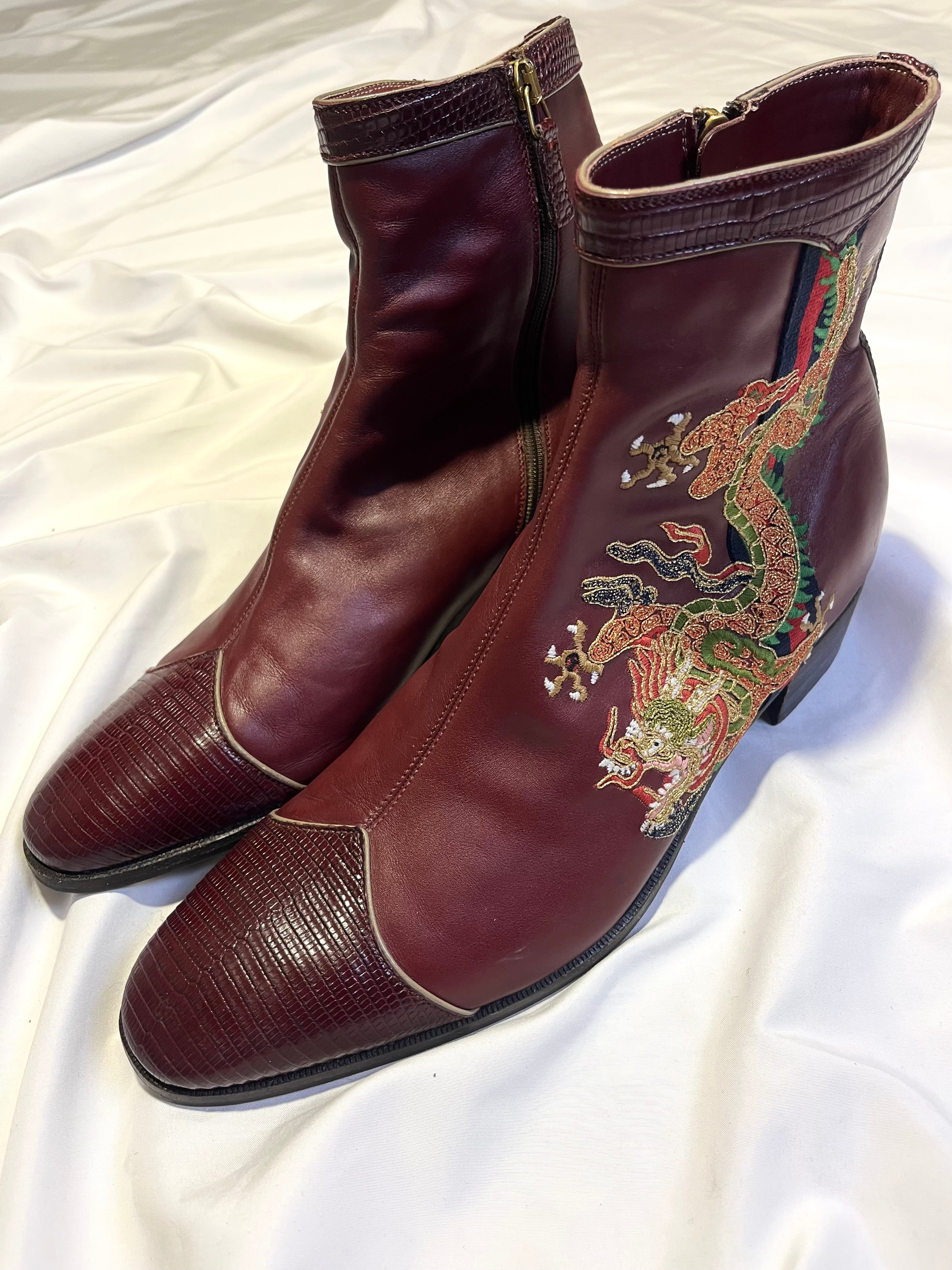 GUCCI DRAGON EMBROIDERED CHELSEA BOOTS WITH LIZARD SKIN TIPS