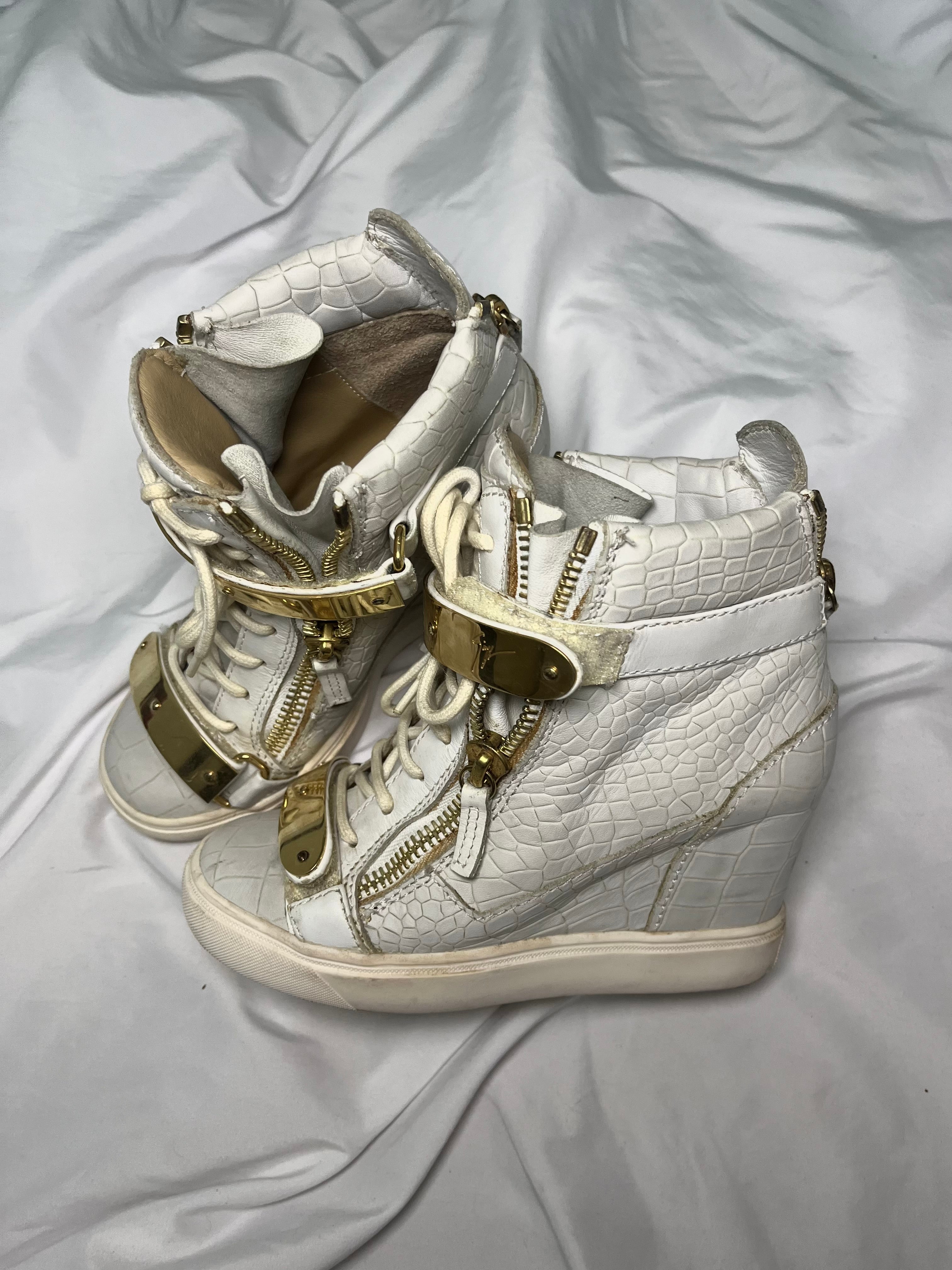 GIUSEPPE ZANOTTI “COBY” WEDGE SNEAKERS WHITE/GOLD SNAKESKIN