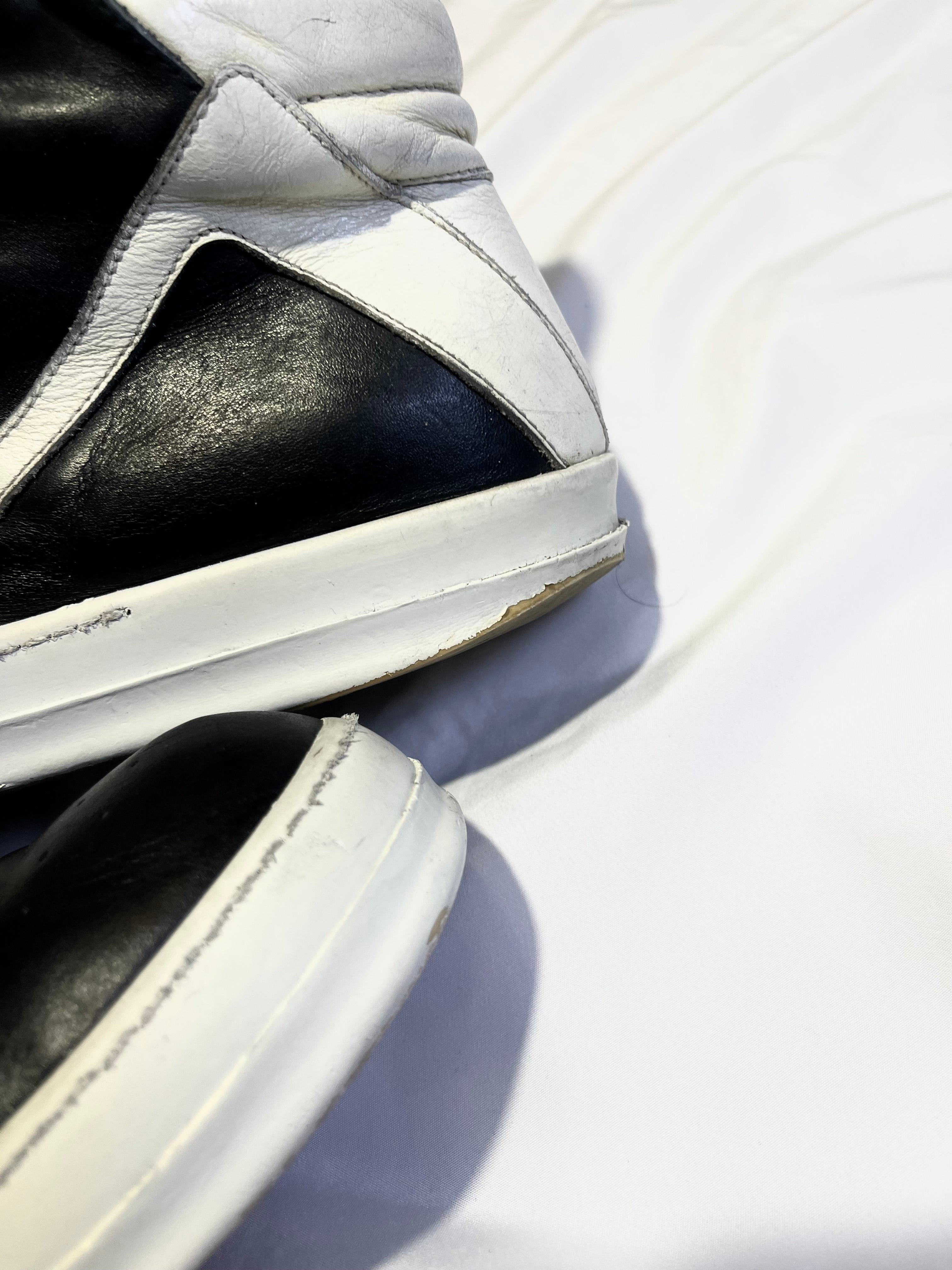 RICK OWENS FW17 'WALRUS' BLACK/MILK OG CLASSIC LEATHER GEOBASKETS