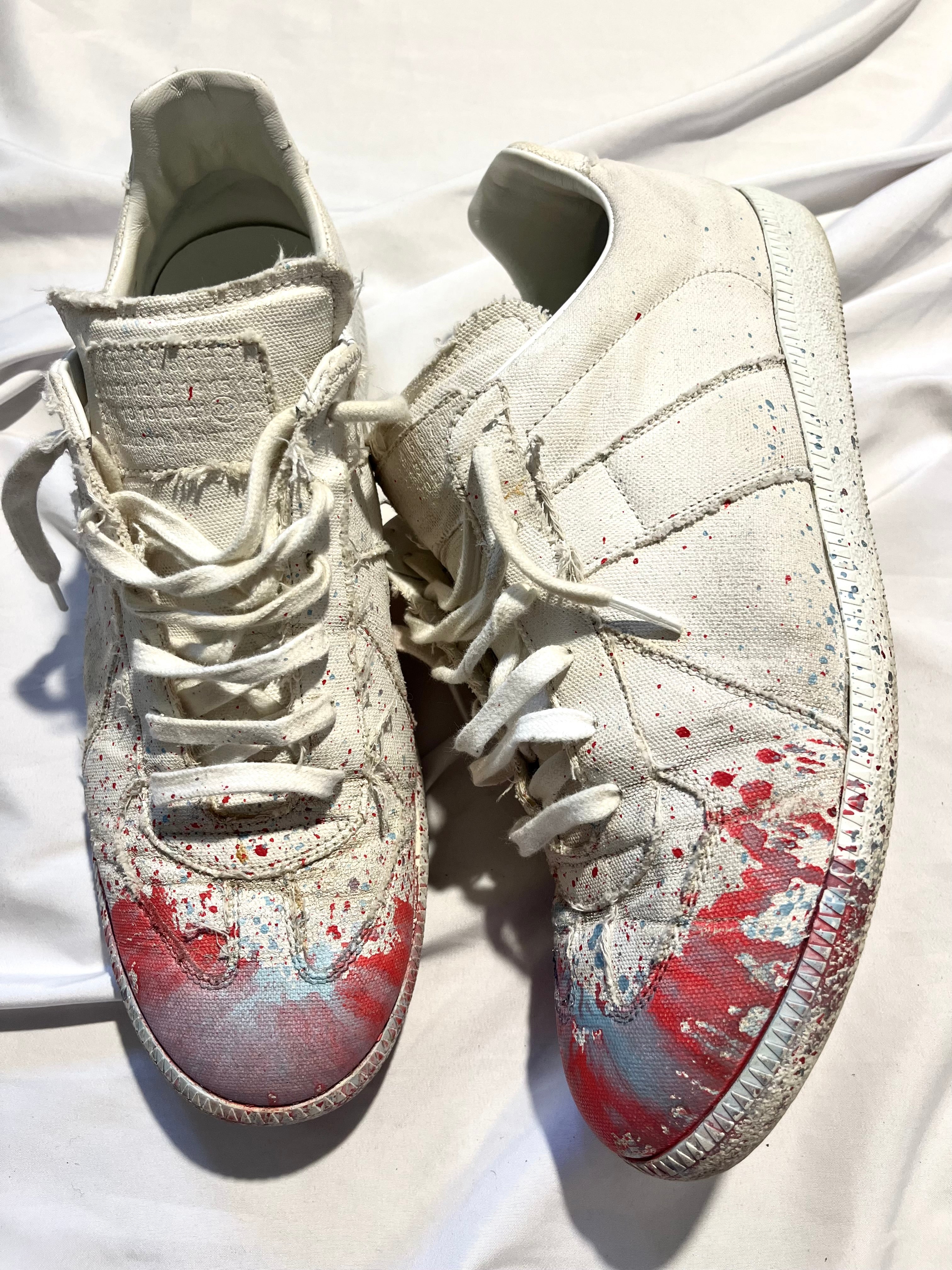 MAISON MARGIELA WHITE CANVAS PAINT SPLATTER RED/BLUE GATS