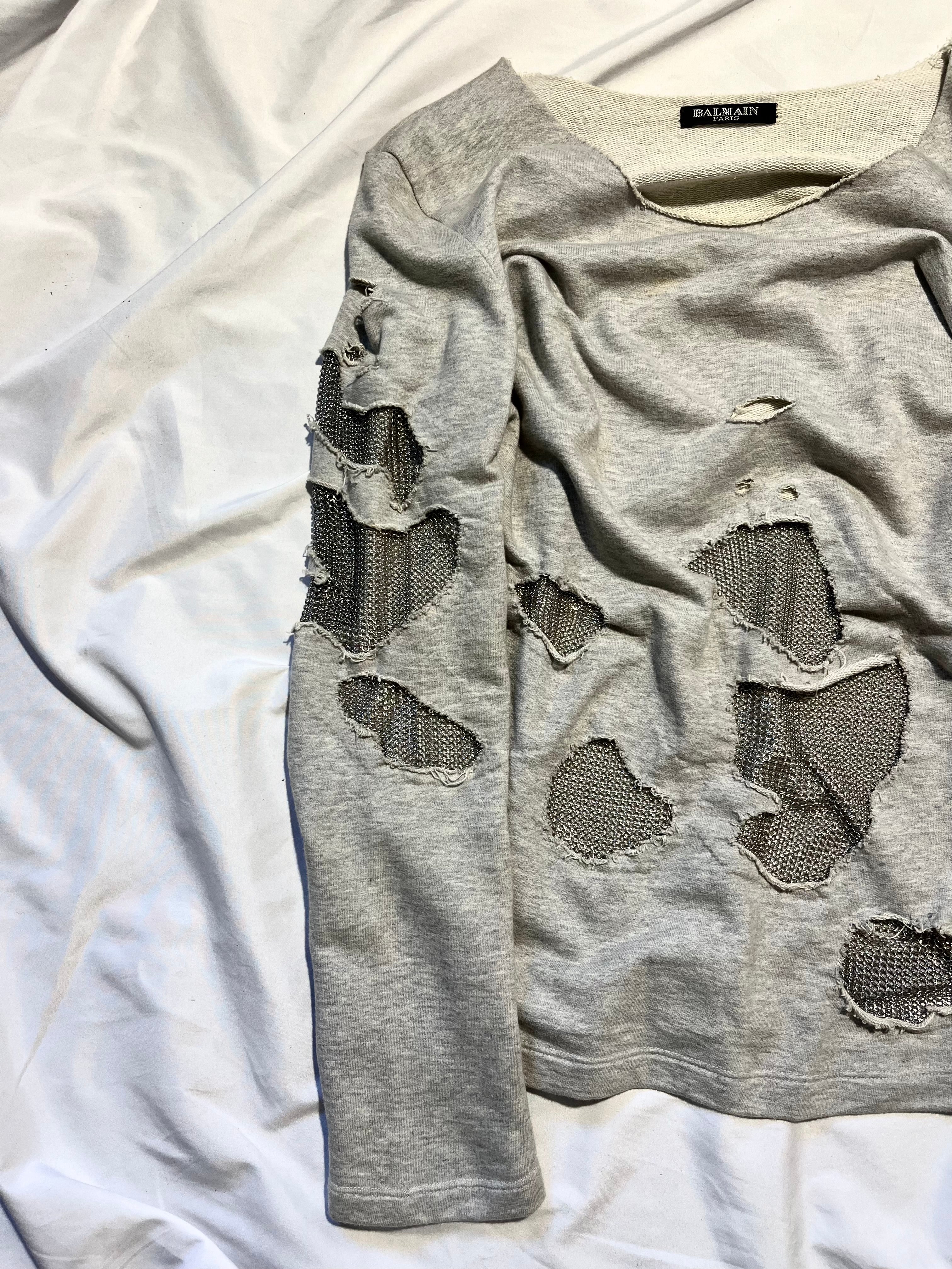 BALMAIN SS11 GRAY SHOTGUN DISTRESSED CHAINMAIL SWEATSHIRT BY CRISTOPHE DECARNIN SIZE 40