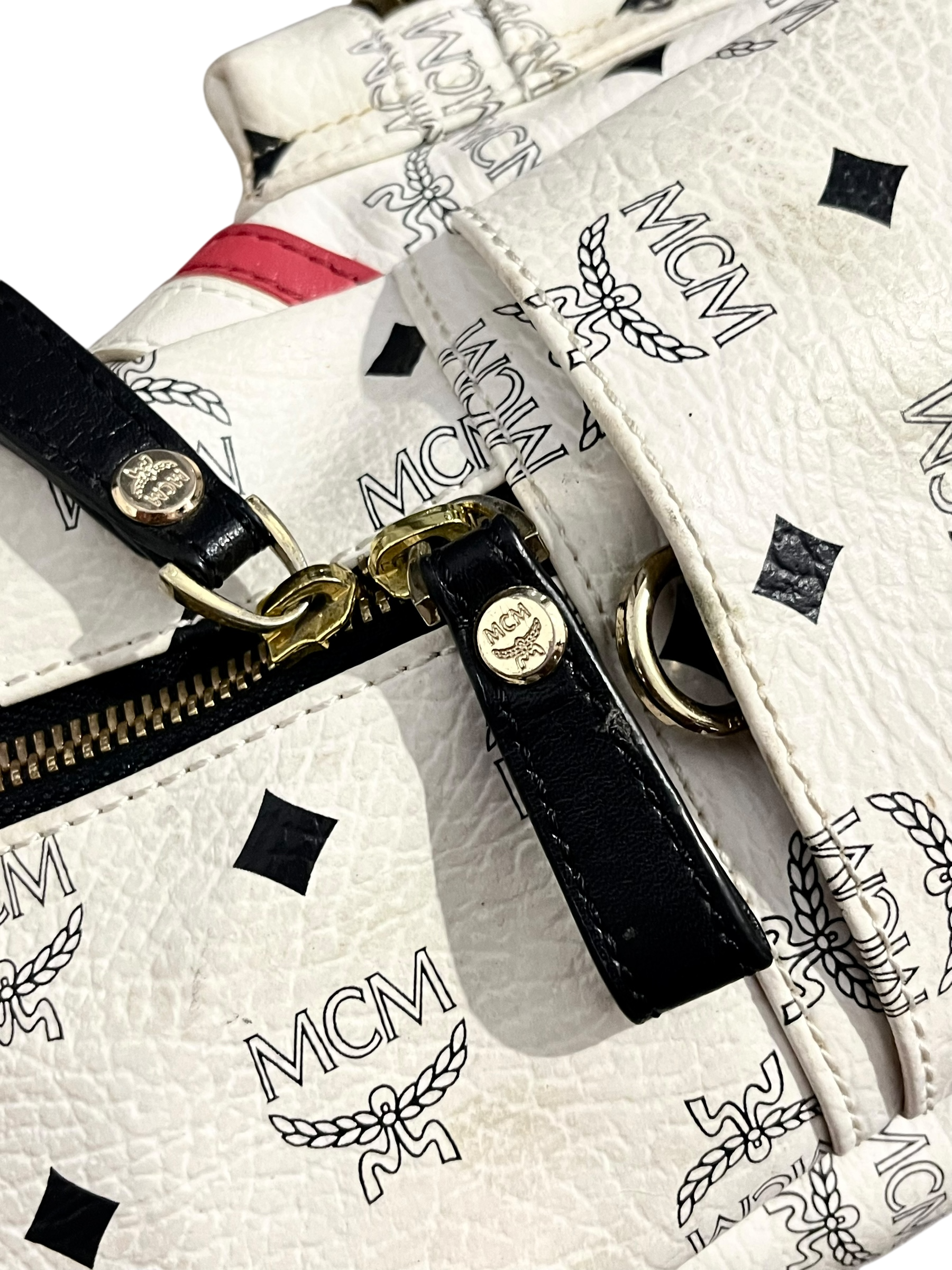 MCM WHITE LEATHER BACKPACK UNION JACK GOLDEN HARDWARE MINI VERSION