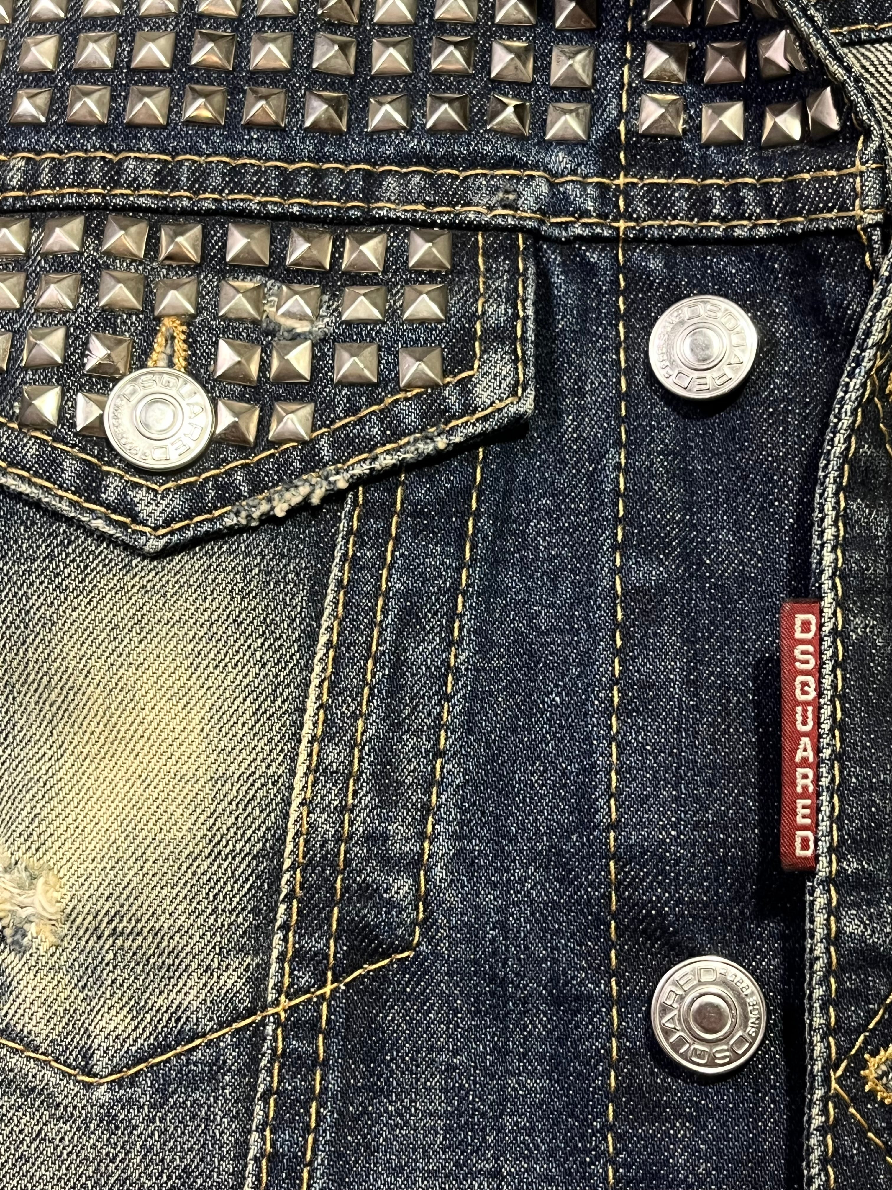 DSQUARED2 STUDDED DENIM TRUCKER JACKET IN SIZE 46