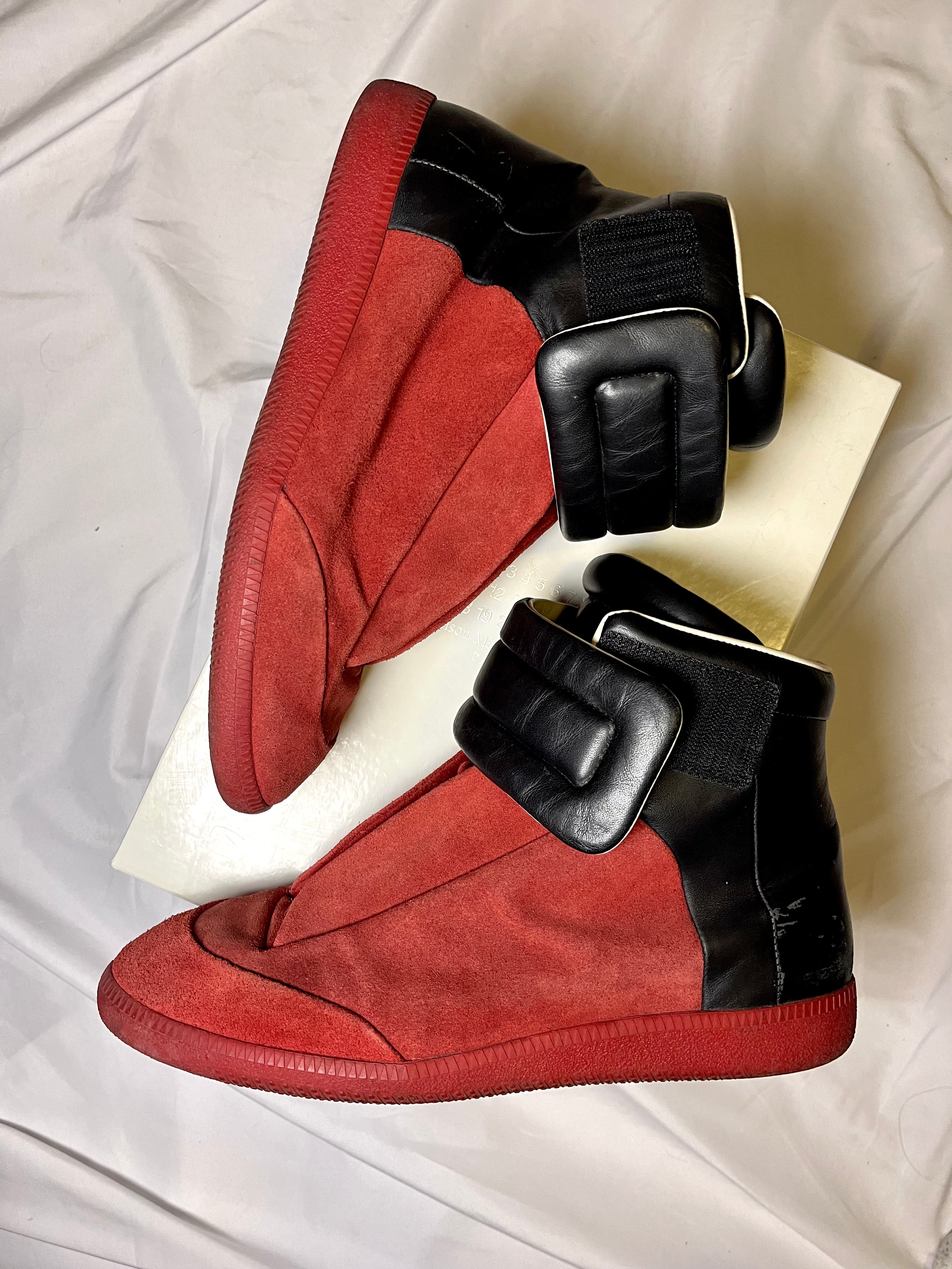 MAISON MARGIELA FUTURE RED/BLACK