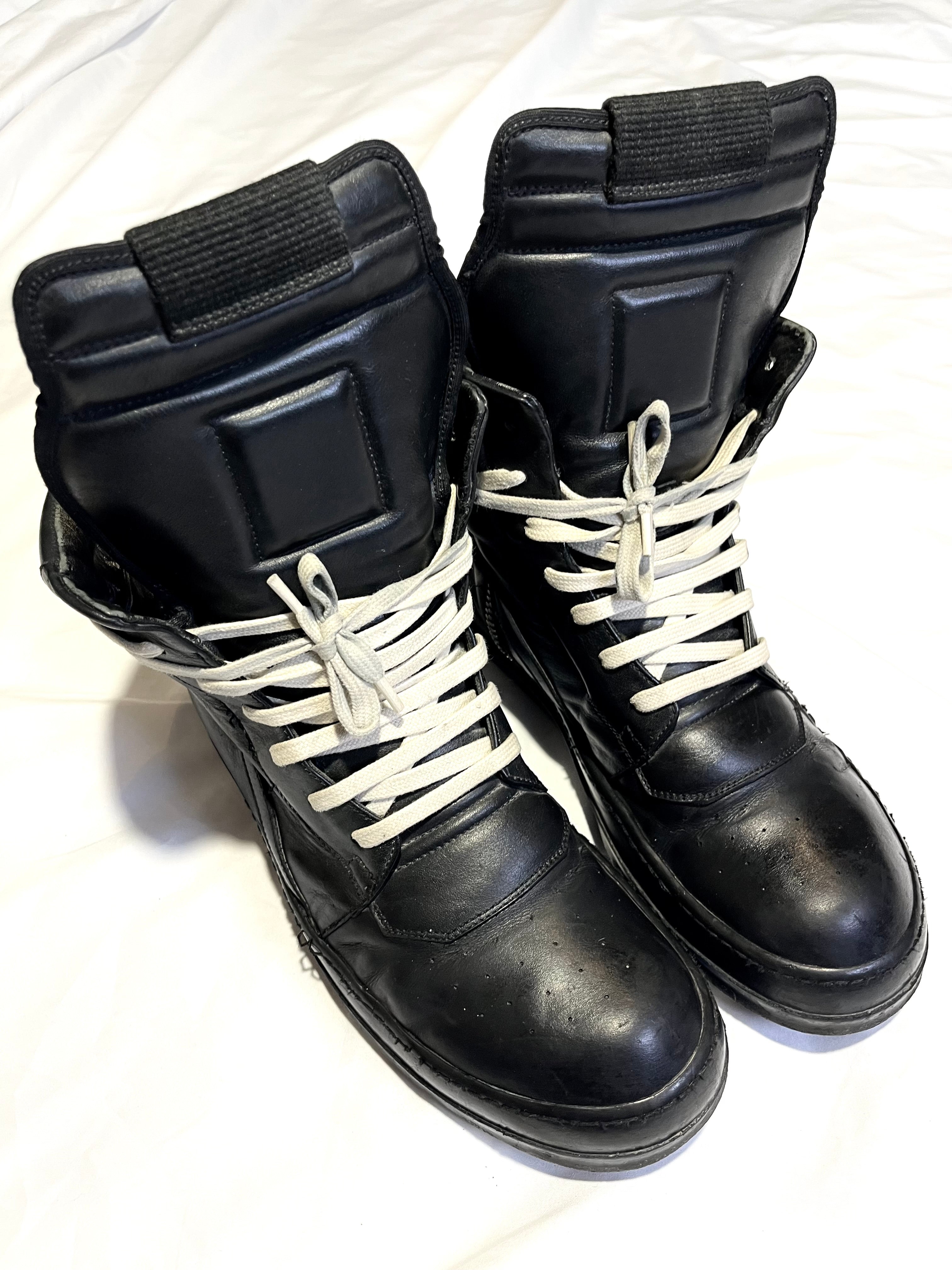 RICK OWENS TRIPLE BLACK LEATHER GEOBASKETS IN 41.5