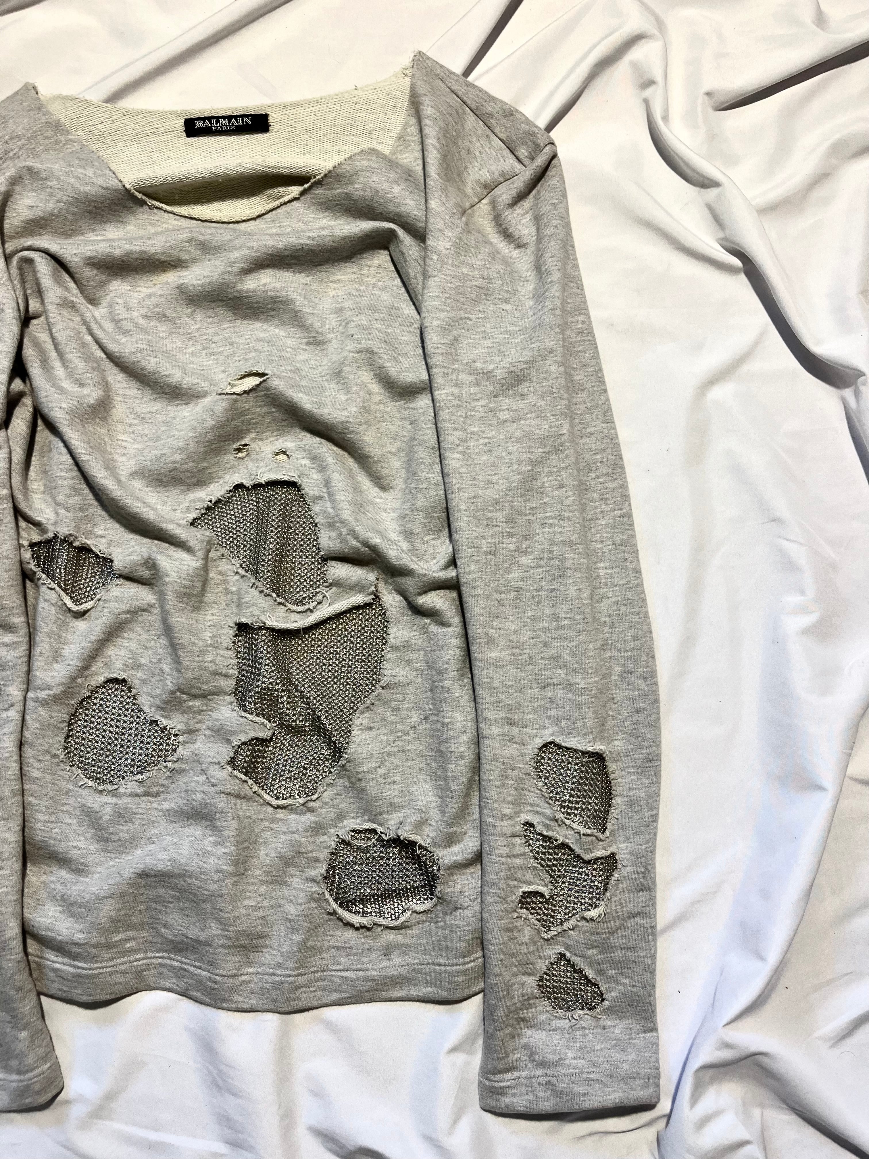 BALMAIN SS11 GRAY SHOTGUN DISTRESSED CHAINMAIL SWEATSHIRT BY CRISTOPHE DECARNIN SIZE 40