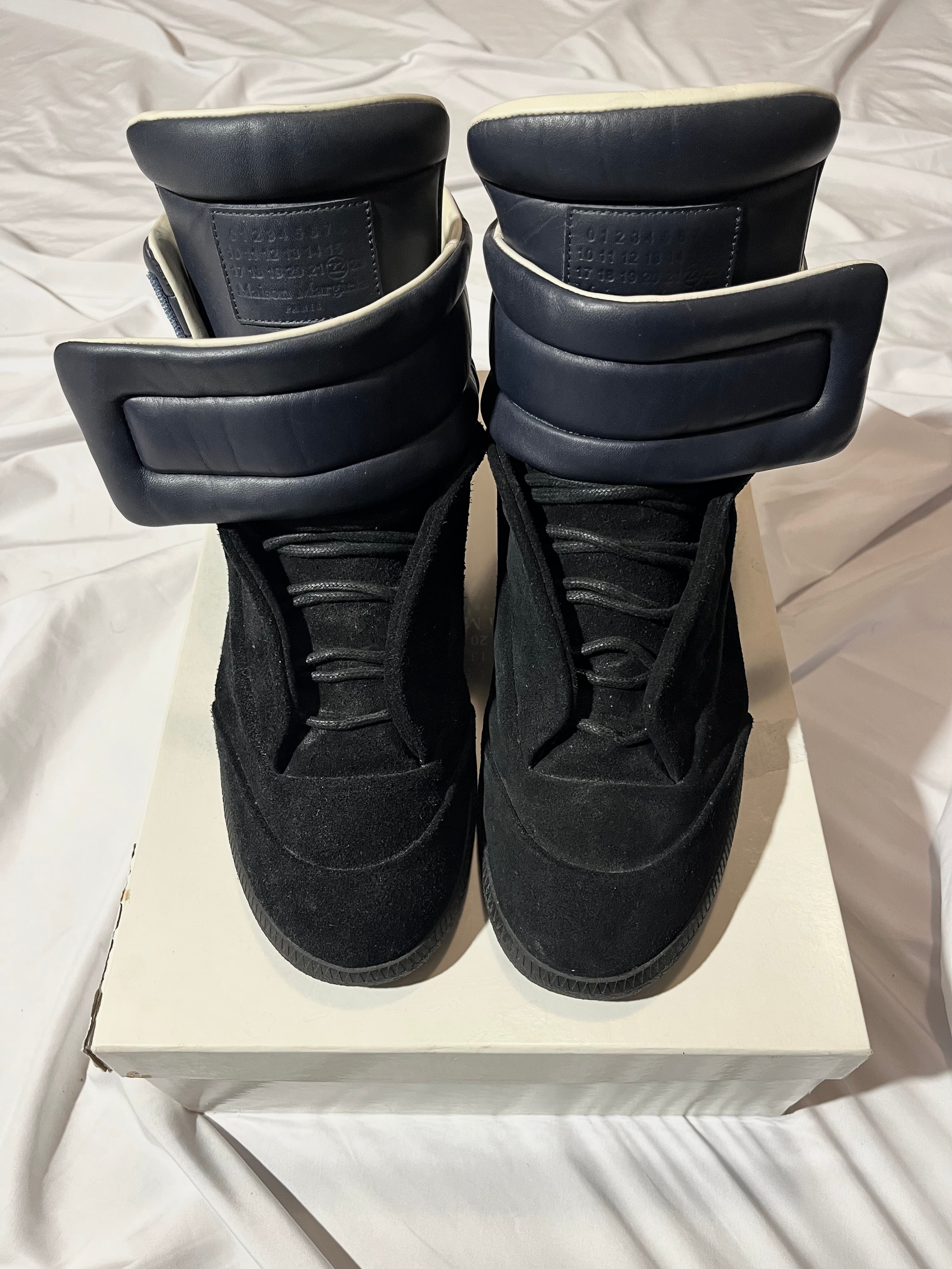 MAISON MARGIELA "FUTURE" HIGH TOP SNEAKER NAVY/BLACK SUEDE HIGH TOP SNEAKERS IN 46 DS