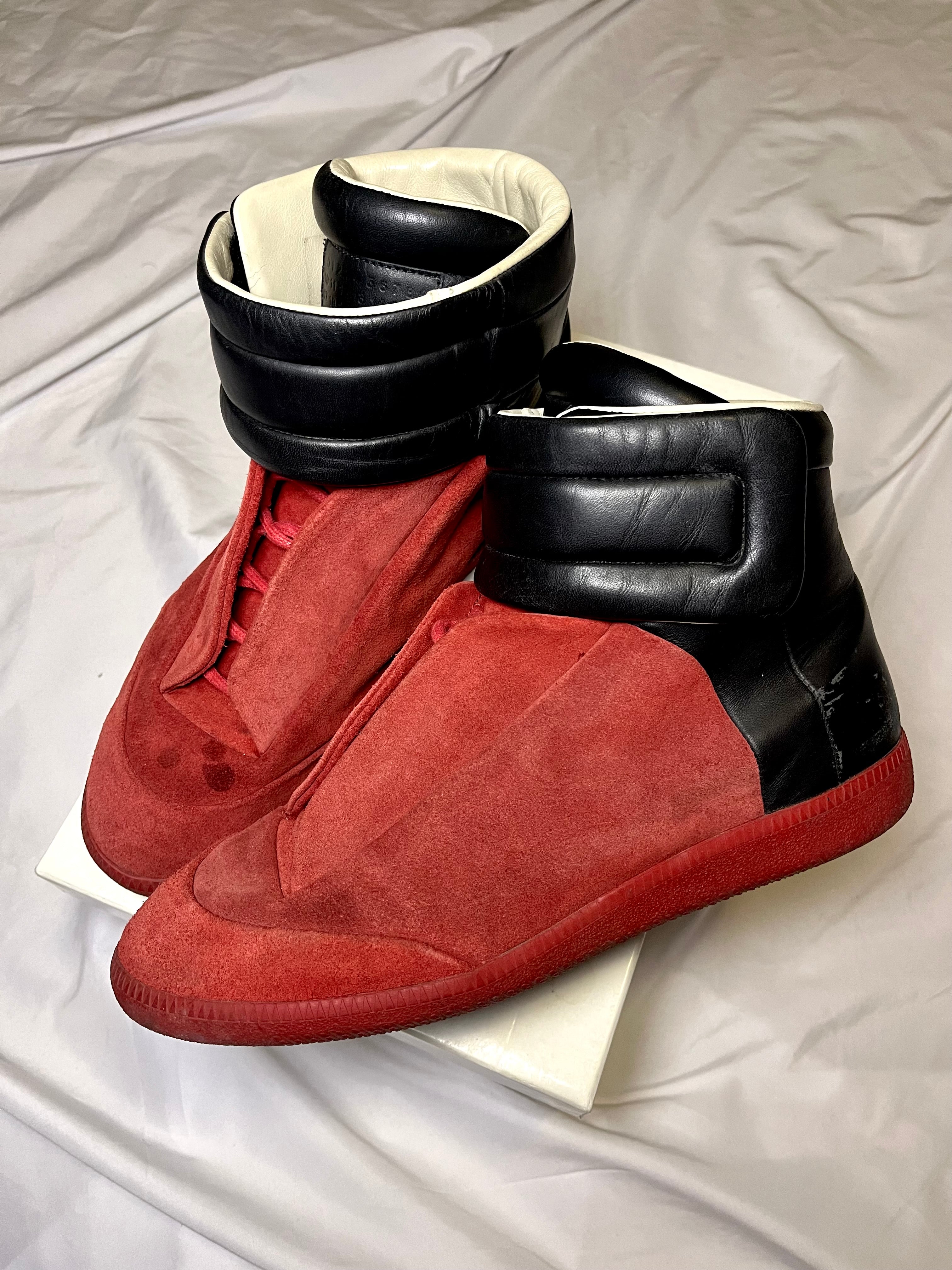 MAISON MARGIELA FUTURE RED/BLACK