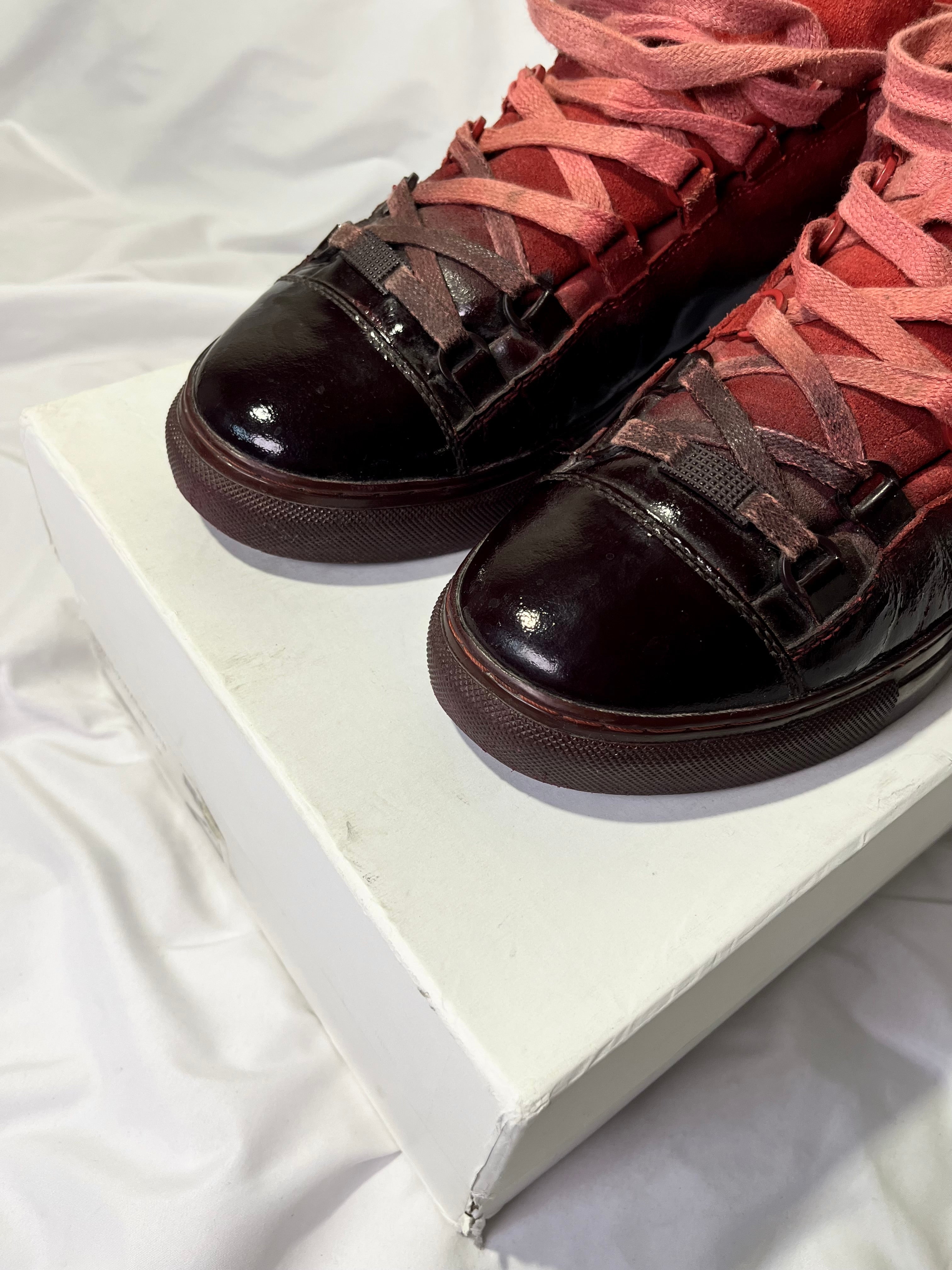 BALENCIAGA ARENA RED OMBRE GRADIENT IN SIZE 42