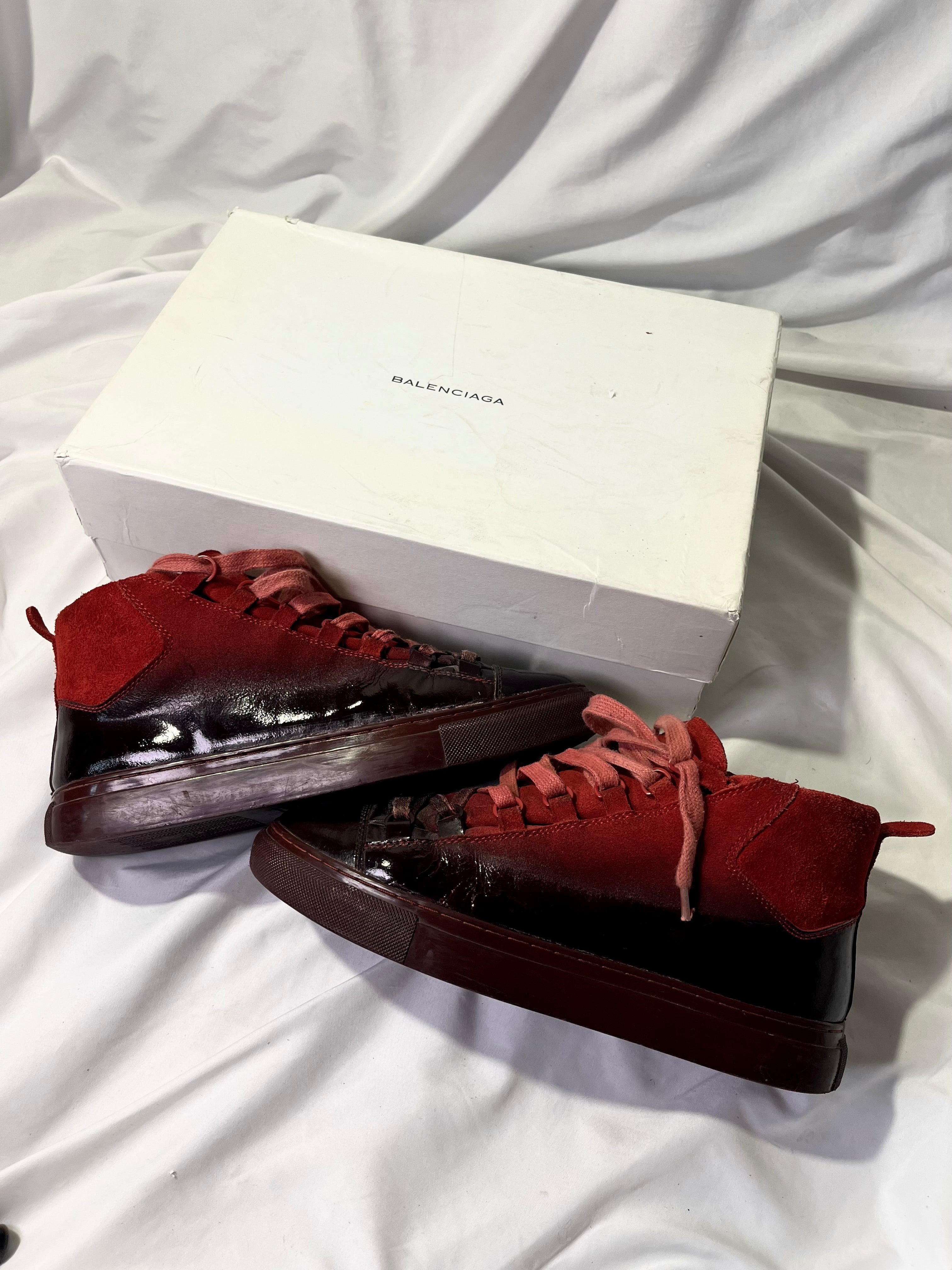 BALENCIAGA ARENA RED OMBRE GRADIENT IN SIZE 42