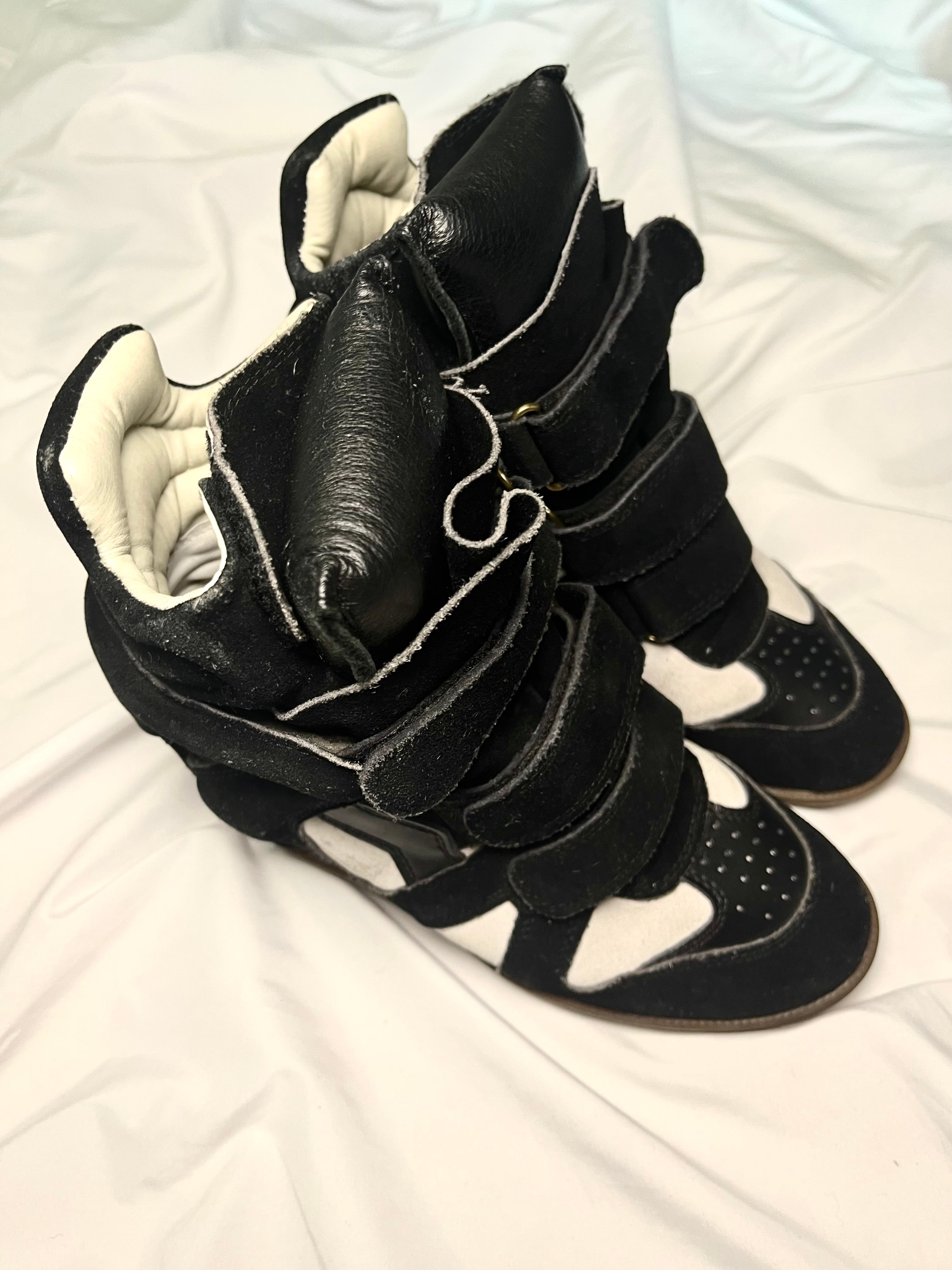 ISABEL MARANT “BEKETT” WEDGE SNEAKERS BLACK/WHITE