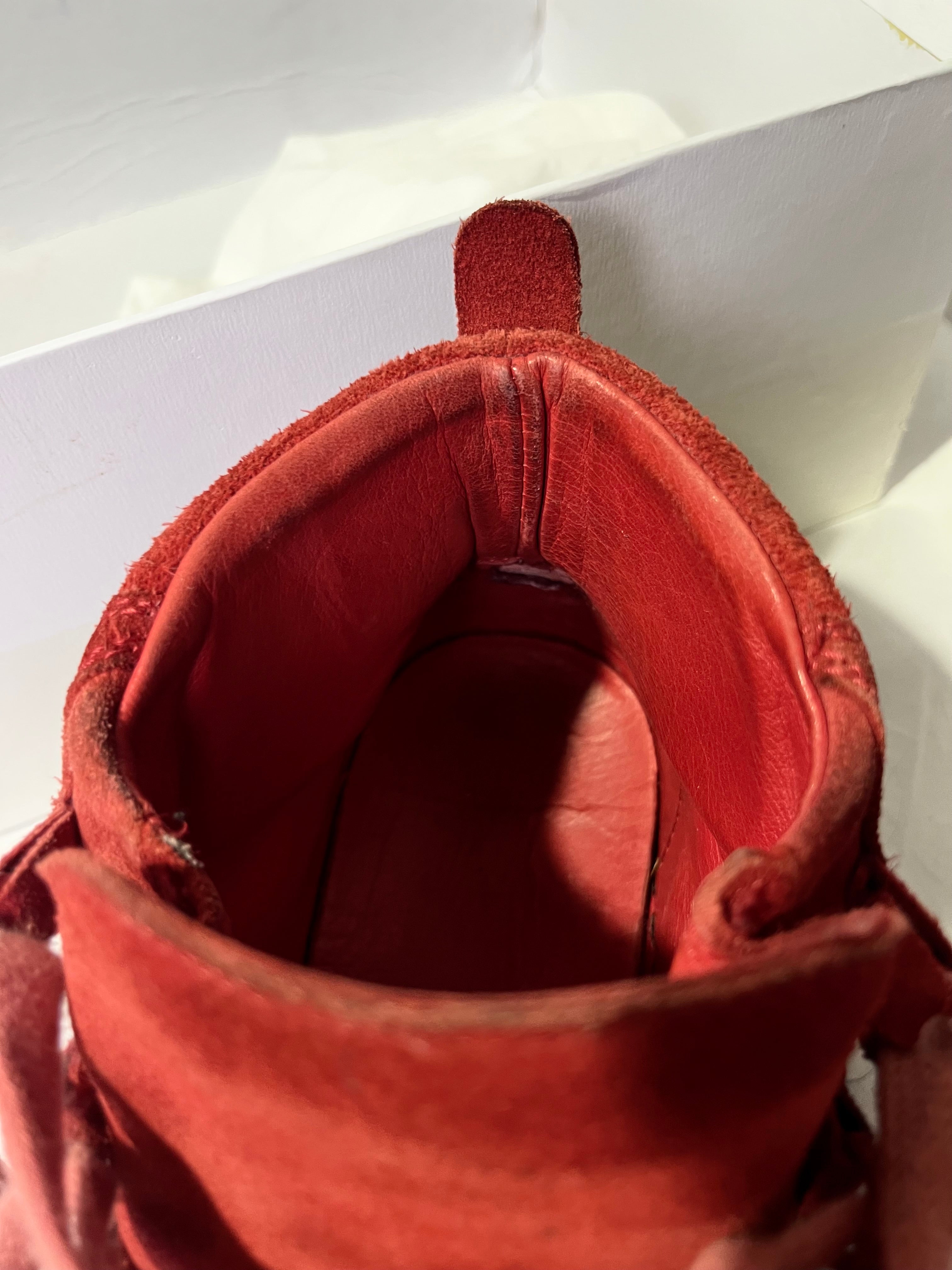 BALENCIAGA ARENA RED OMBRE GRADIENT IN SIZE 42