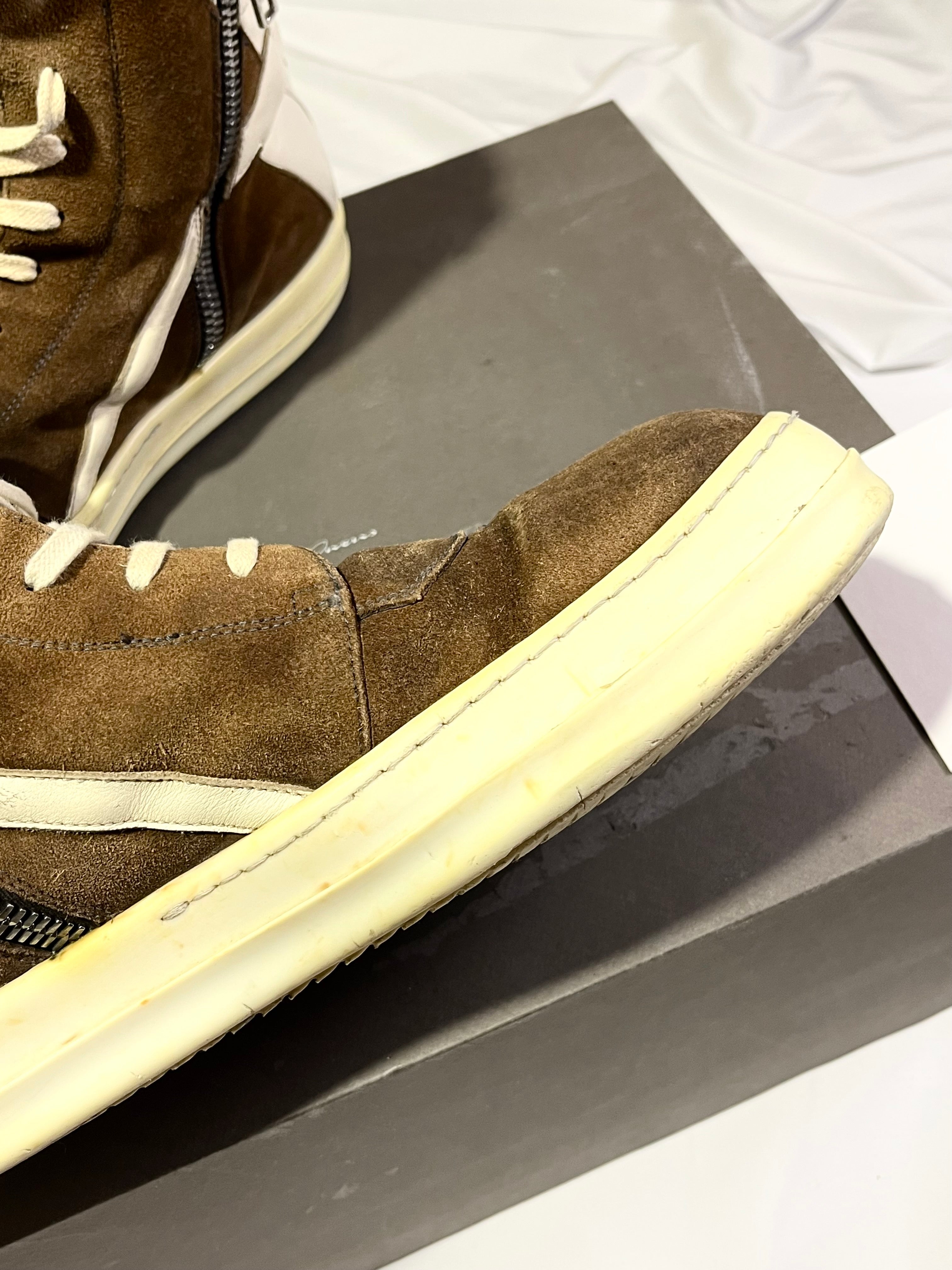 RICK OWENS BROWN/MILK SUEDE LEATHER GEOBASKETS