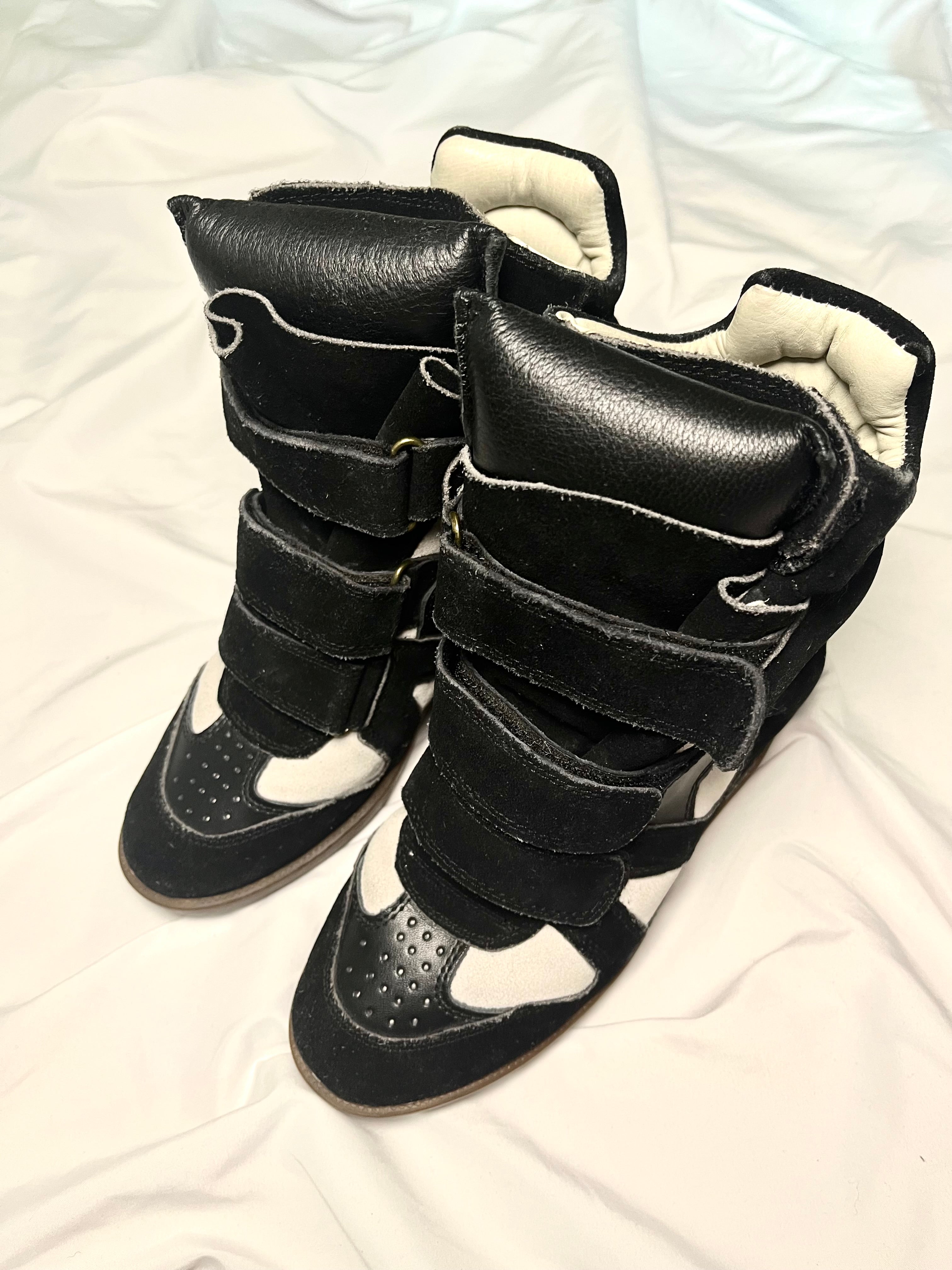 ISABEL MARANT “BEKETT” WEDGE SNEAKERS BLACK/WHITE