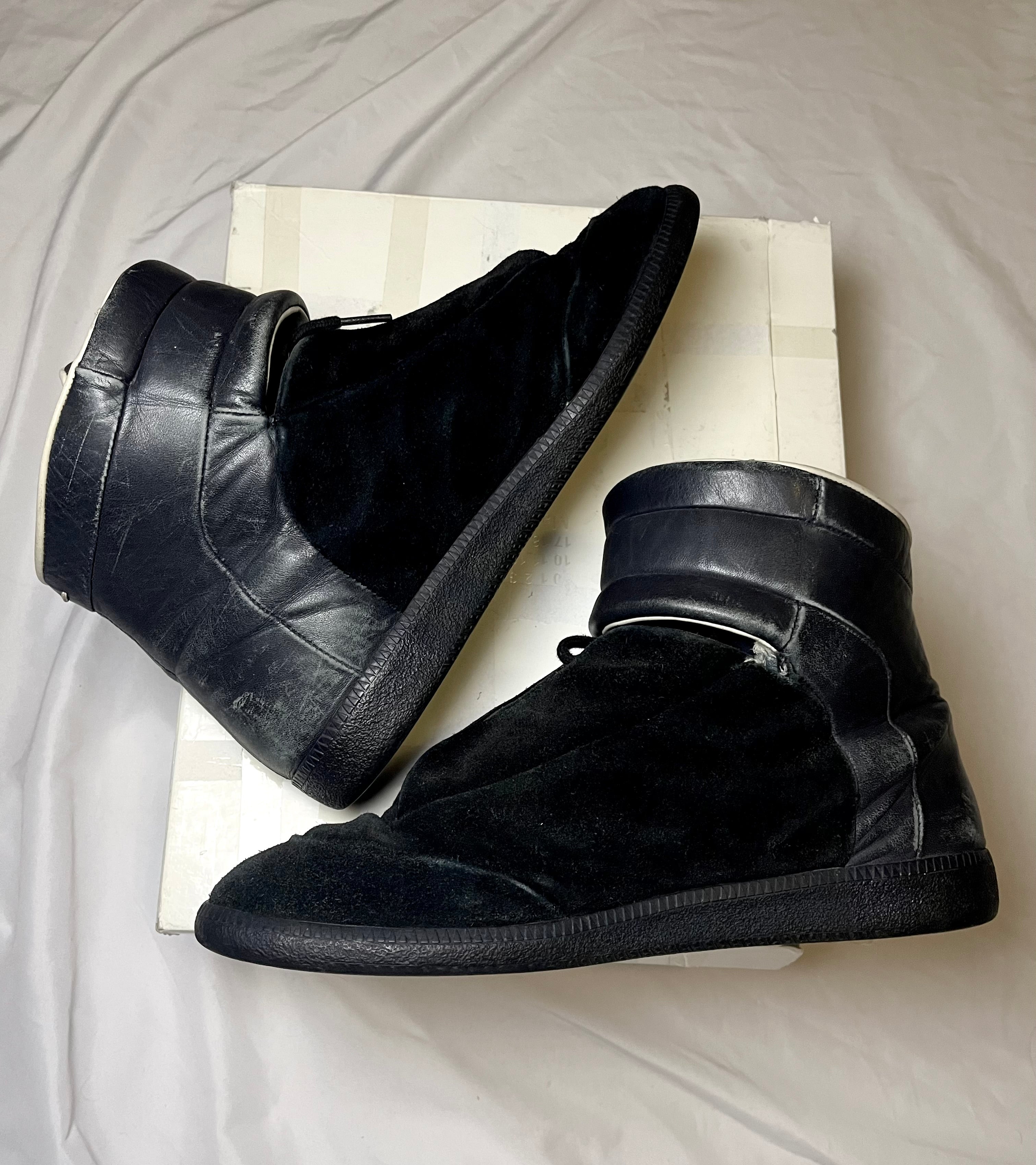 MAISON MARGIELA NAVY SUEDE/LEATHER