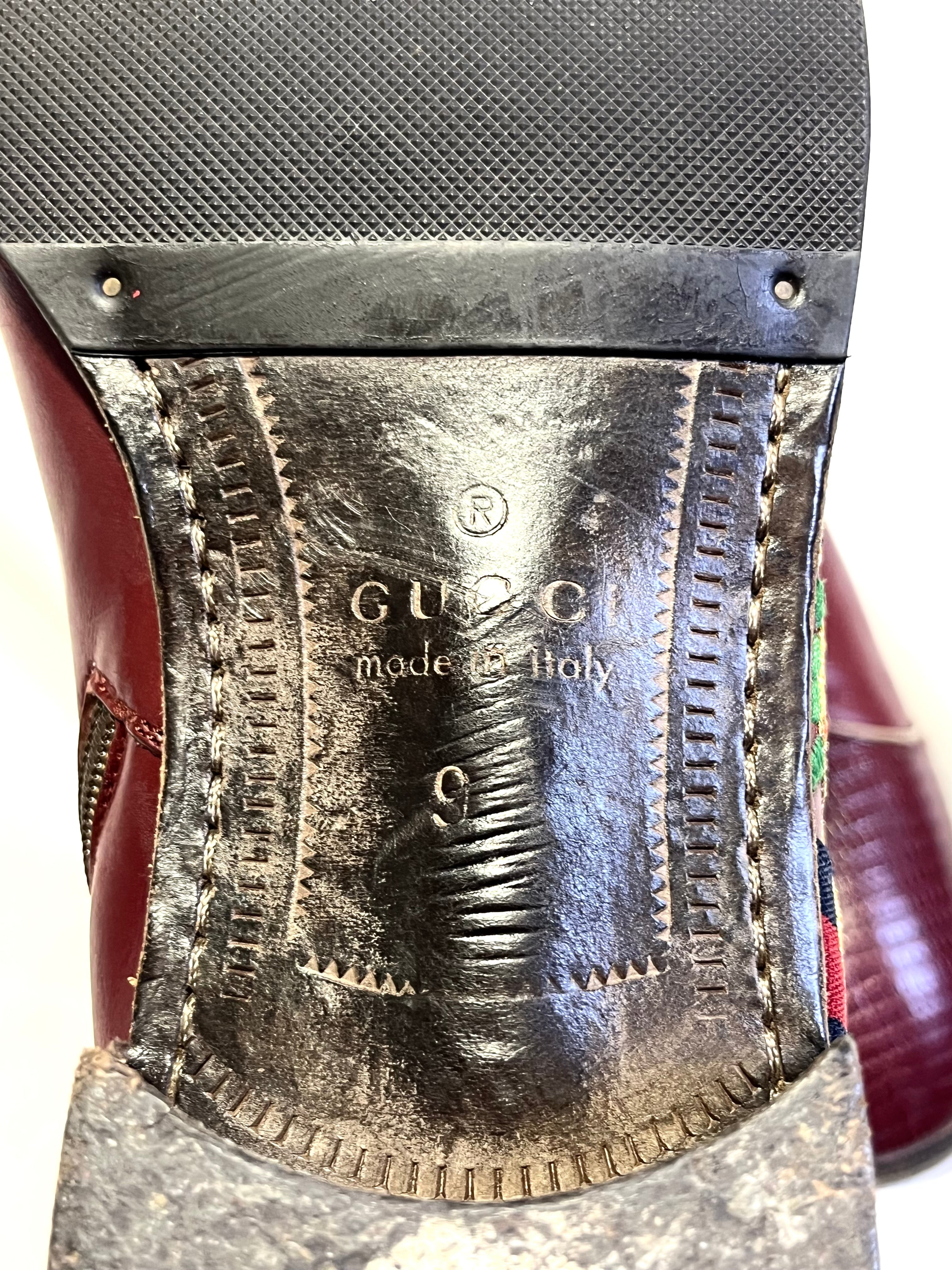 GUCCI DRAGON EMBROIDERED CHELSEA BOOTS WITH LIZARD SKIN TIPS
