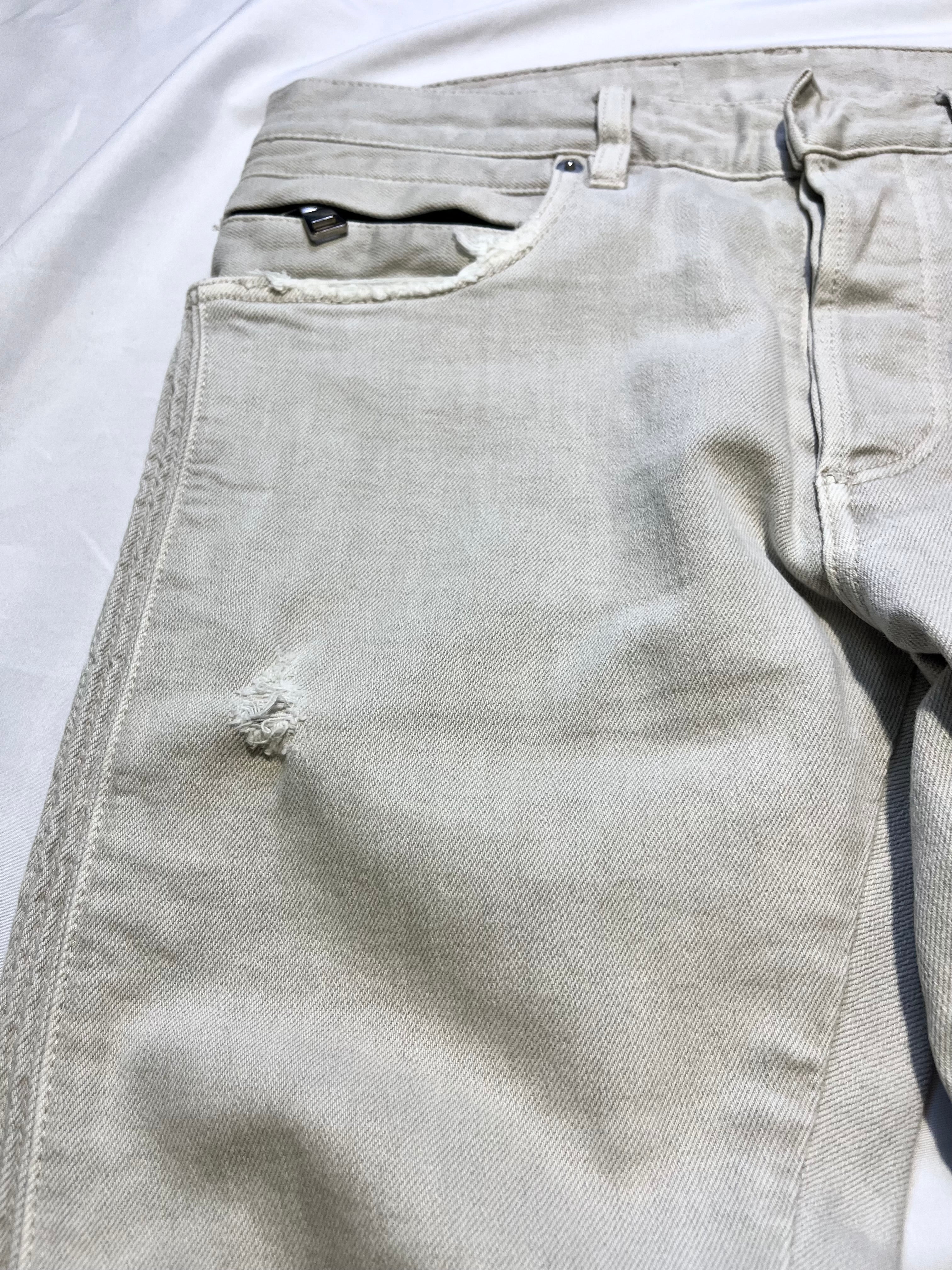 BALMAIN KHAKI DISTRESSED BIKER DENIM BY OLIVIER ROUSTEING IN W27