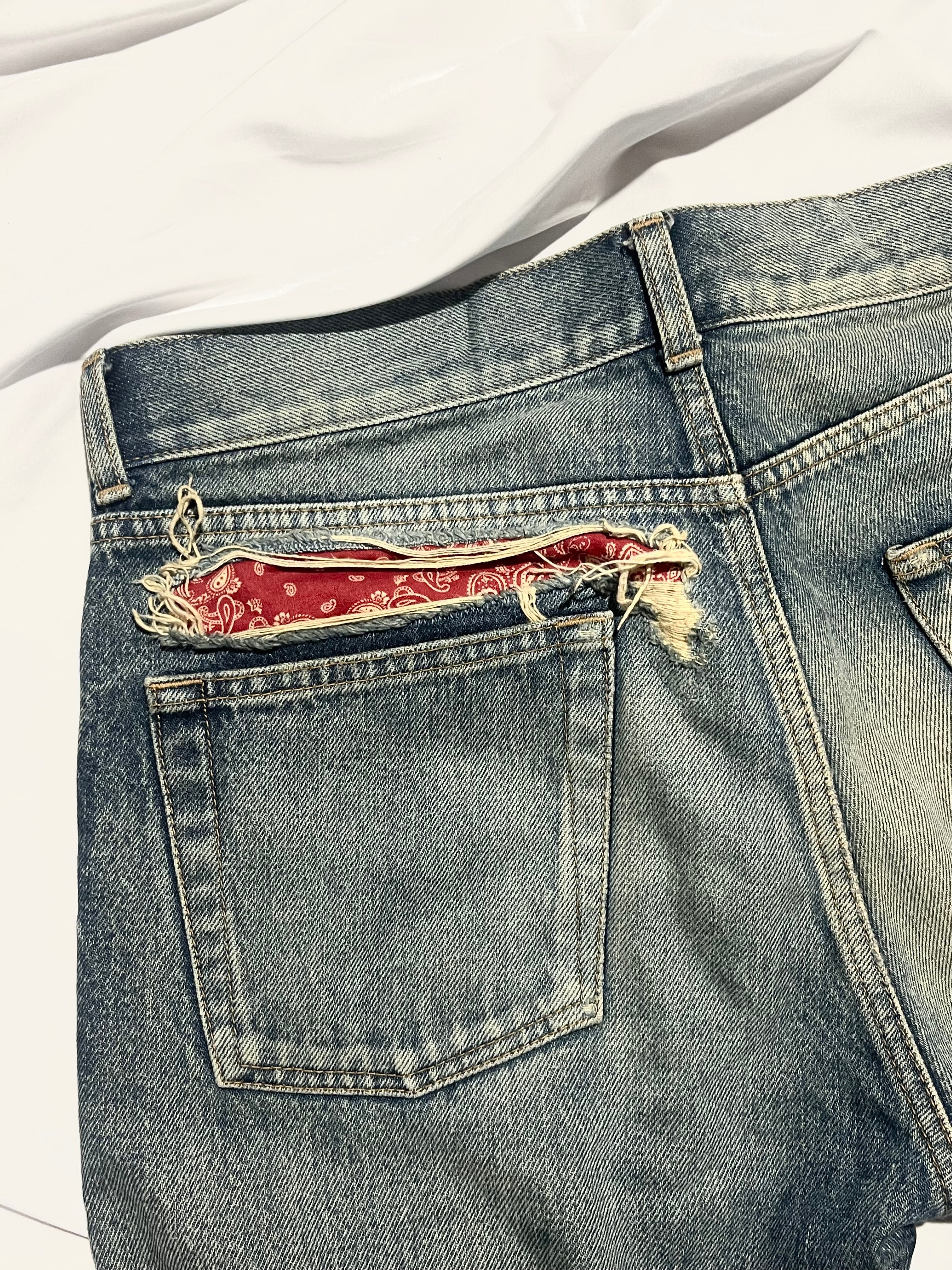 SAINT LAURENT FW19 D18 PAISLEY BANDANA DENIM BY ANTHONY VACCARELLO IN W30