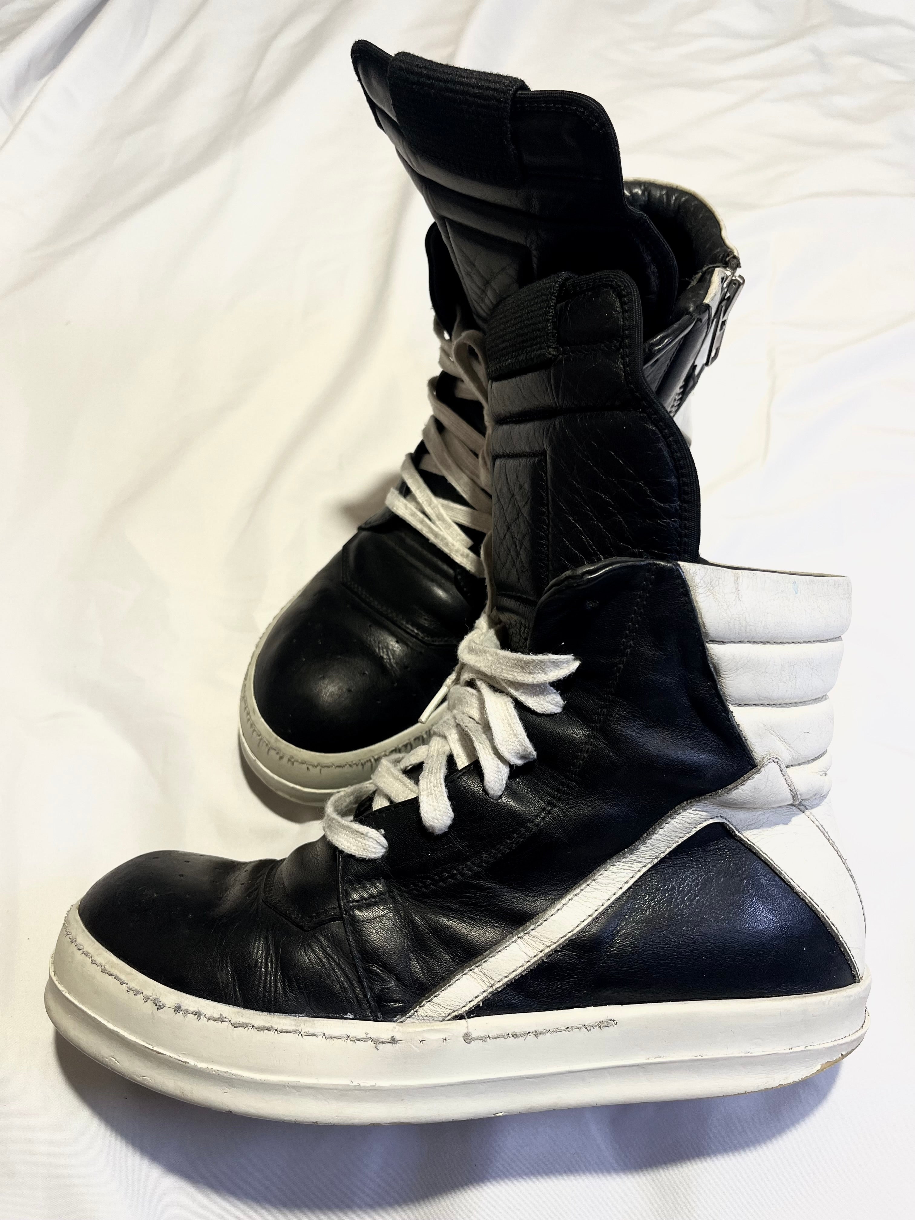 RICK OWENS FW17 'WALRUS' BLACK/MILK OG CLASSIC LEATHER GEOBASKETS