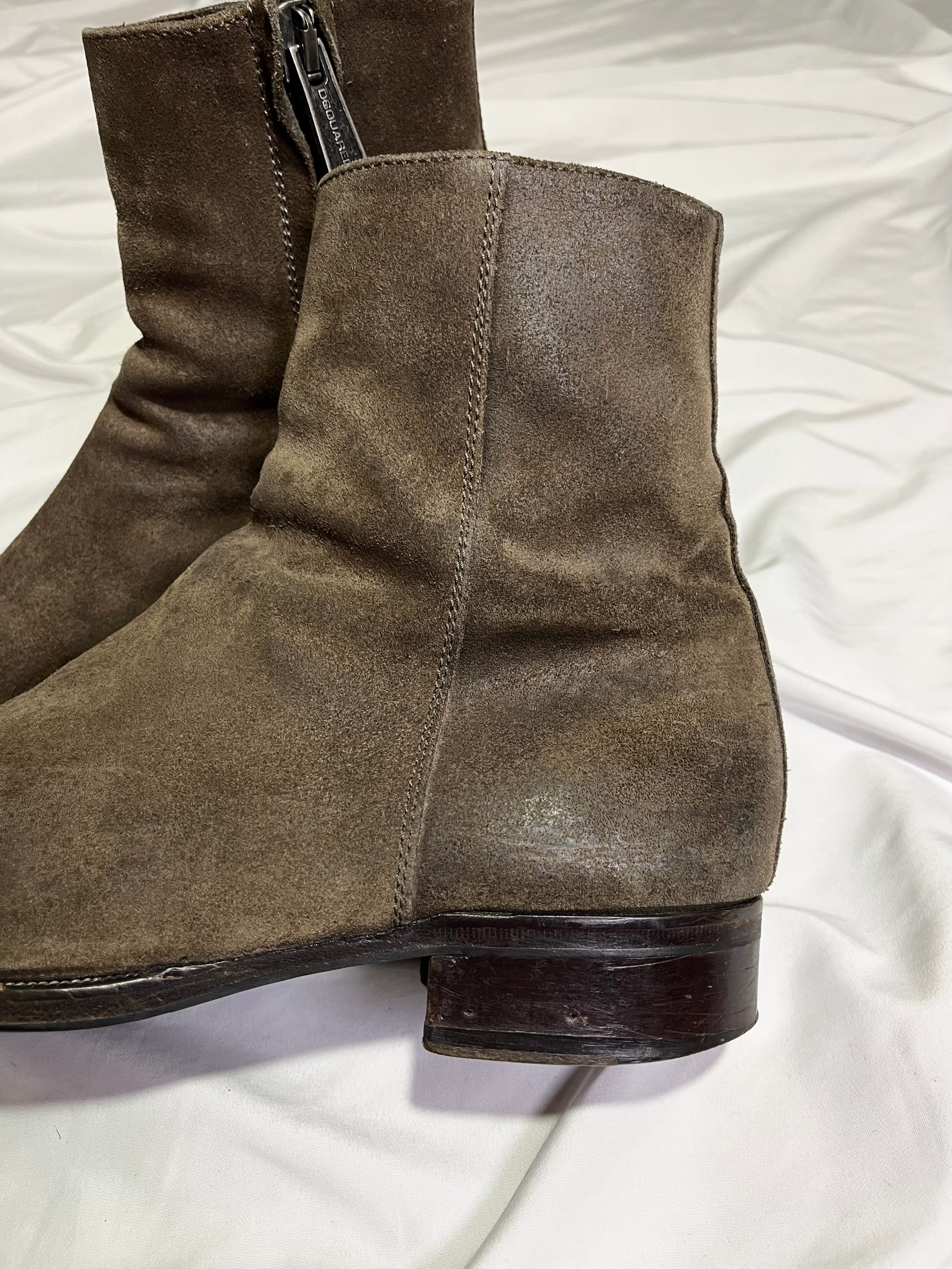 DSQUARED2 RUNWAY COGNAC SUEDE CHELSEA BOOTS