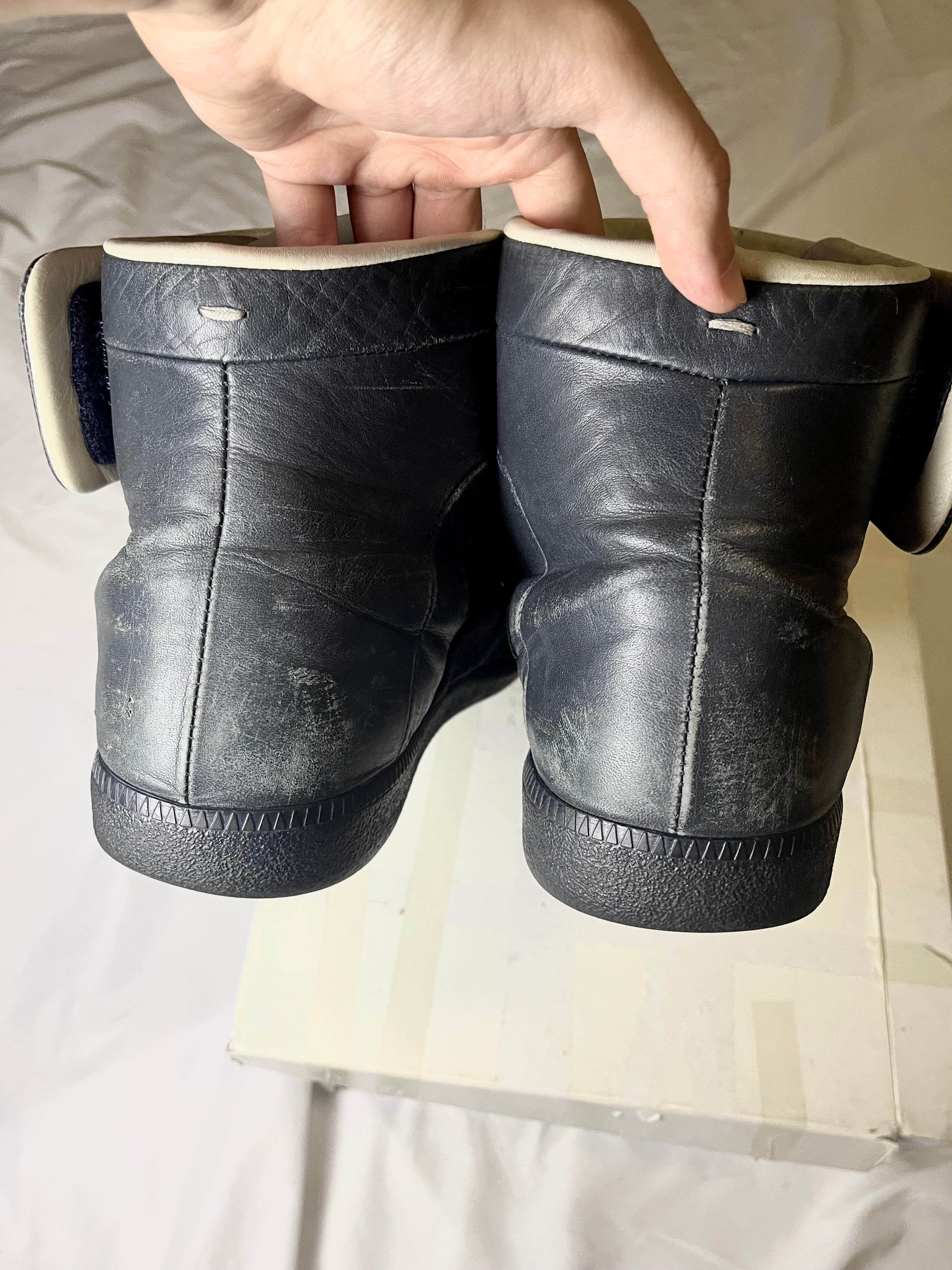 MAISON MARGIELA NAVY SUEDE/LEATHER