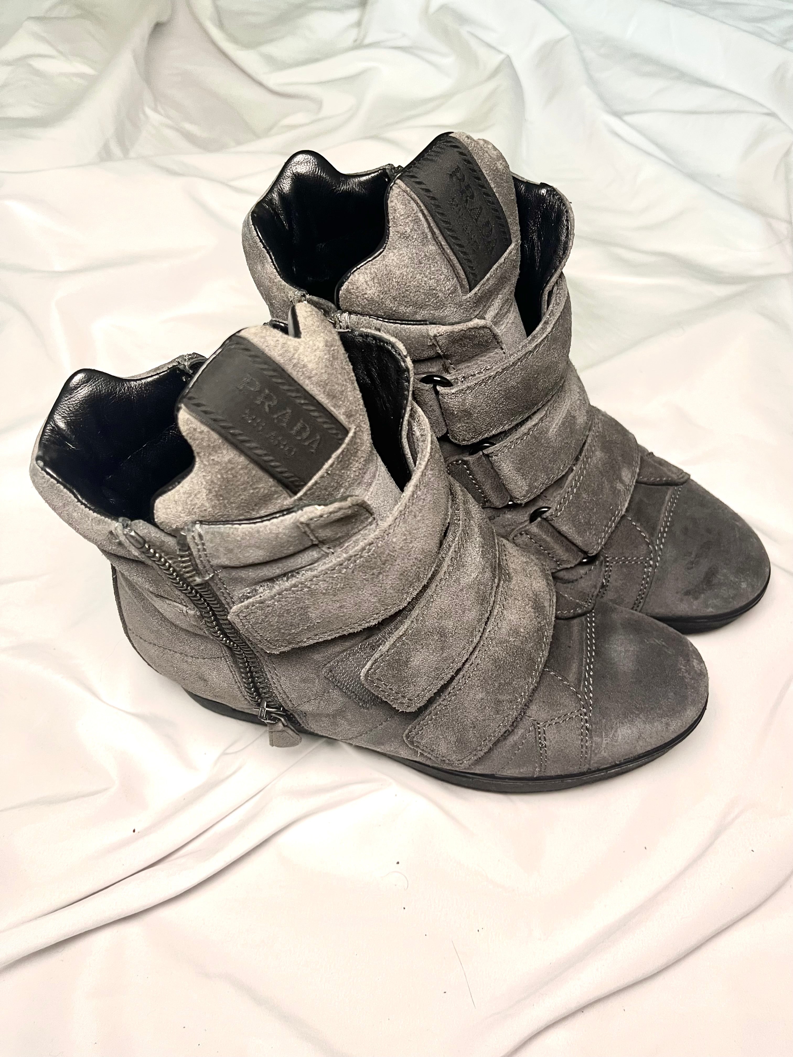 PRADA WEDGE SNEAKERS GREY SUEDE