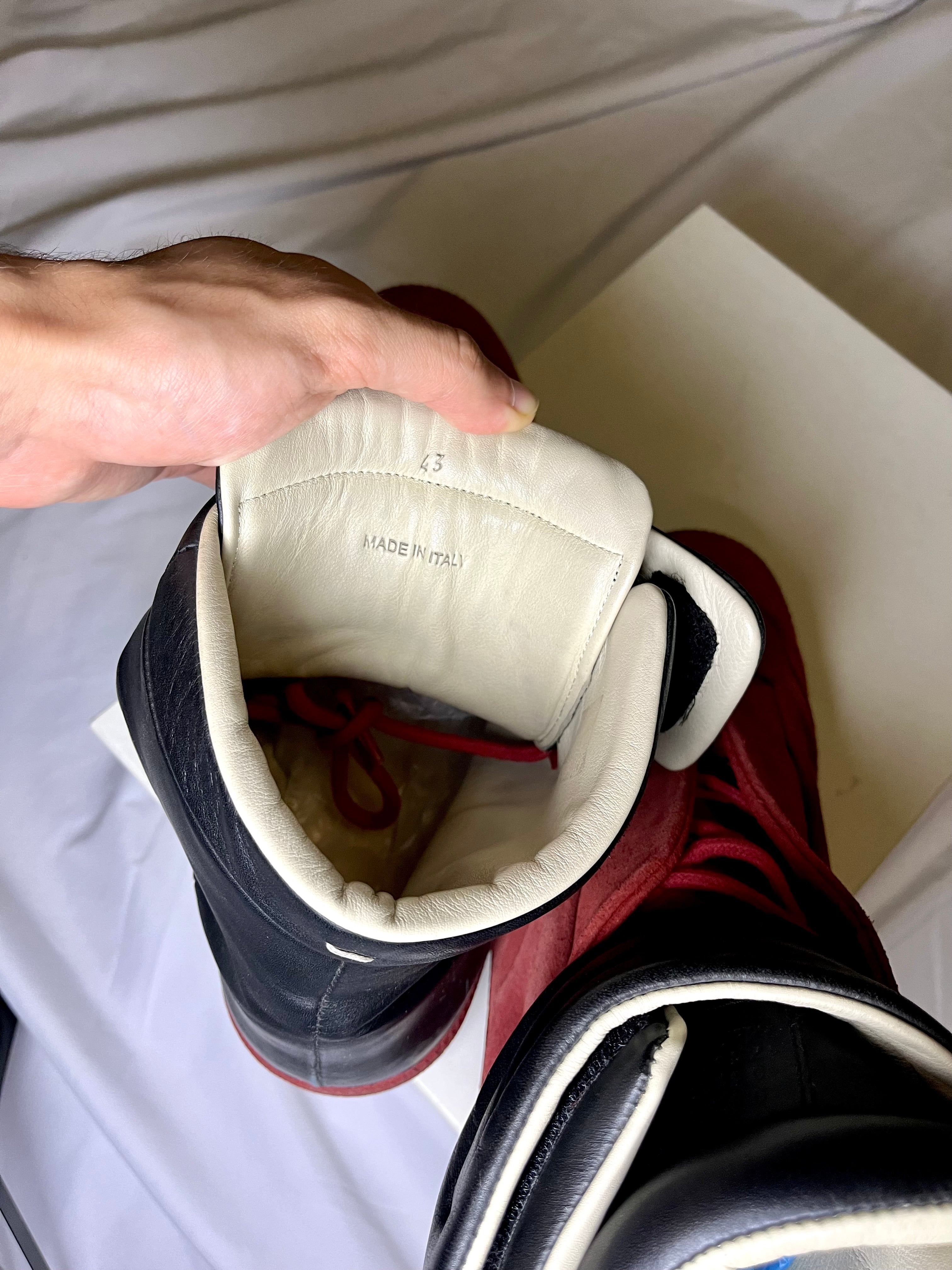 MAISON MARGIELA FUTURE RED/BLACK