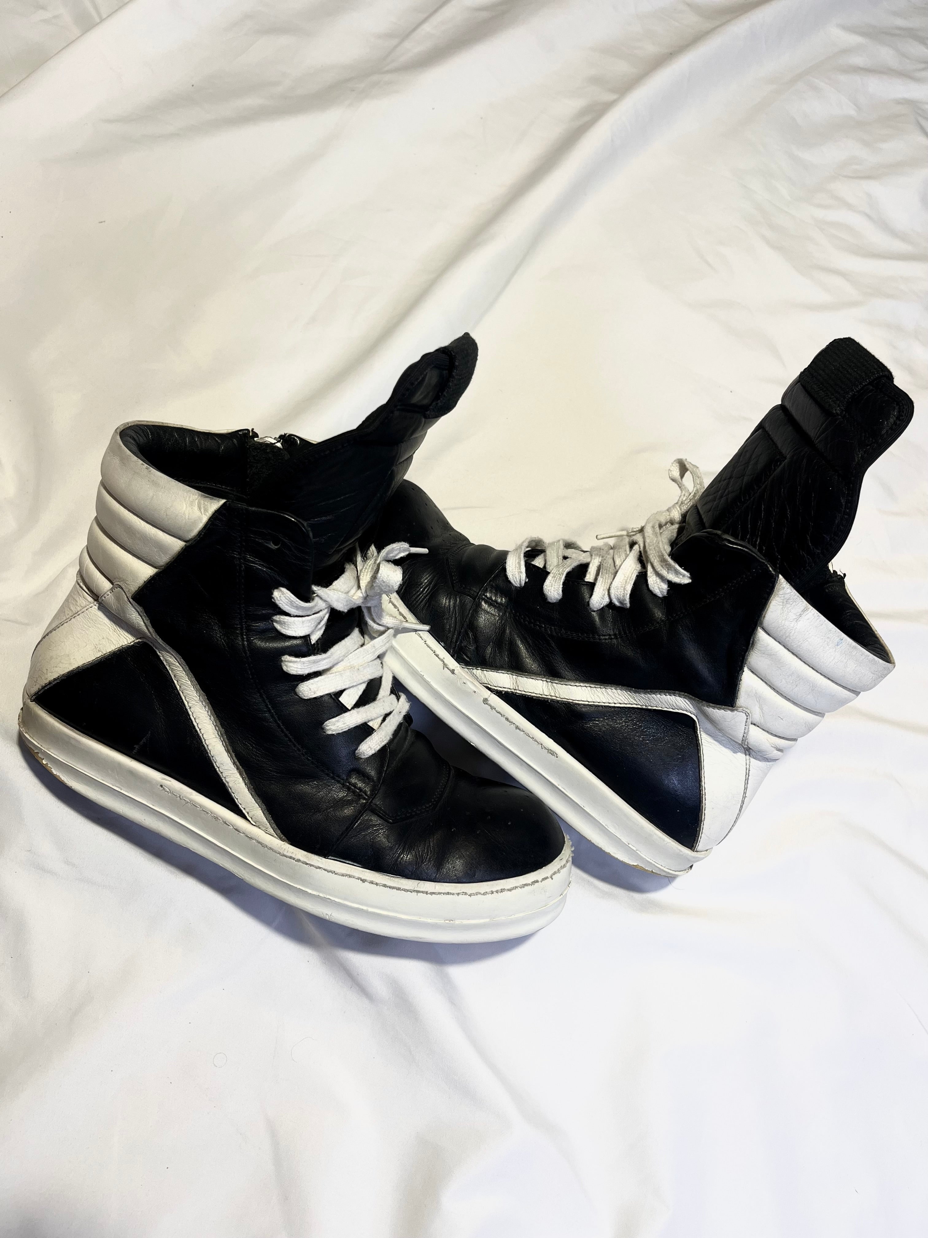 RICK OWENS FW17 'WALRUS' BLACK/MILK OG CLASSIC LEATHER GEOBASKETS