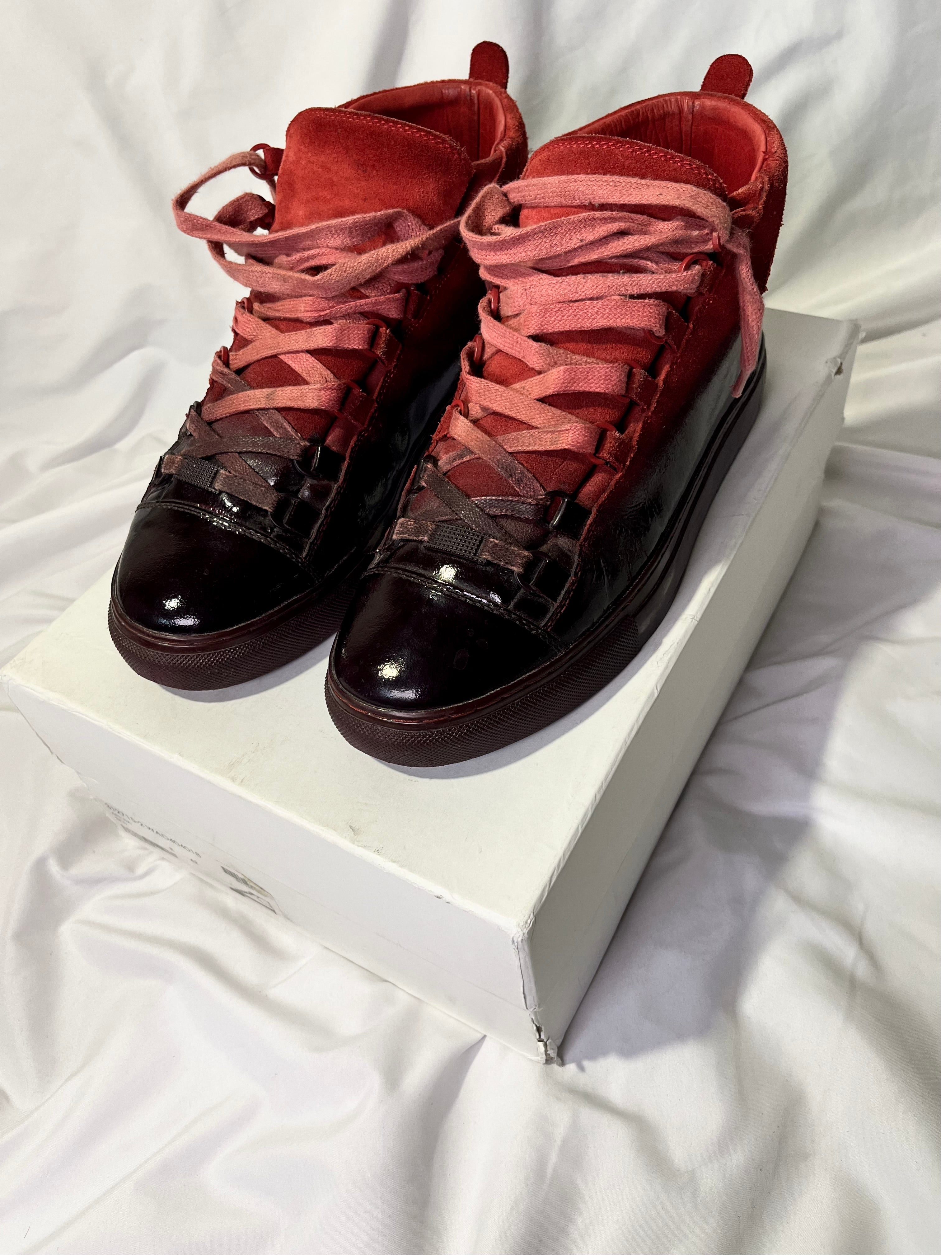 BALENCIAGA ARENA RED OMBRE GRADIENT IN SIZE 42