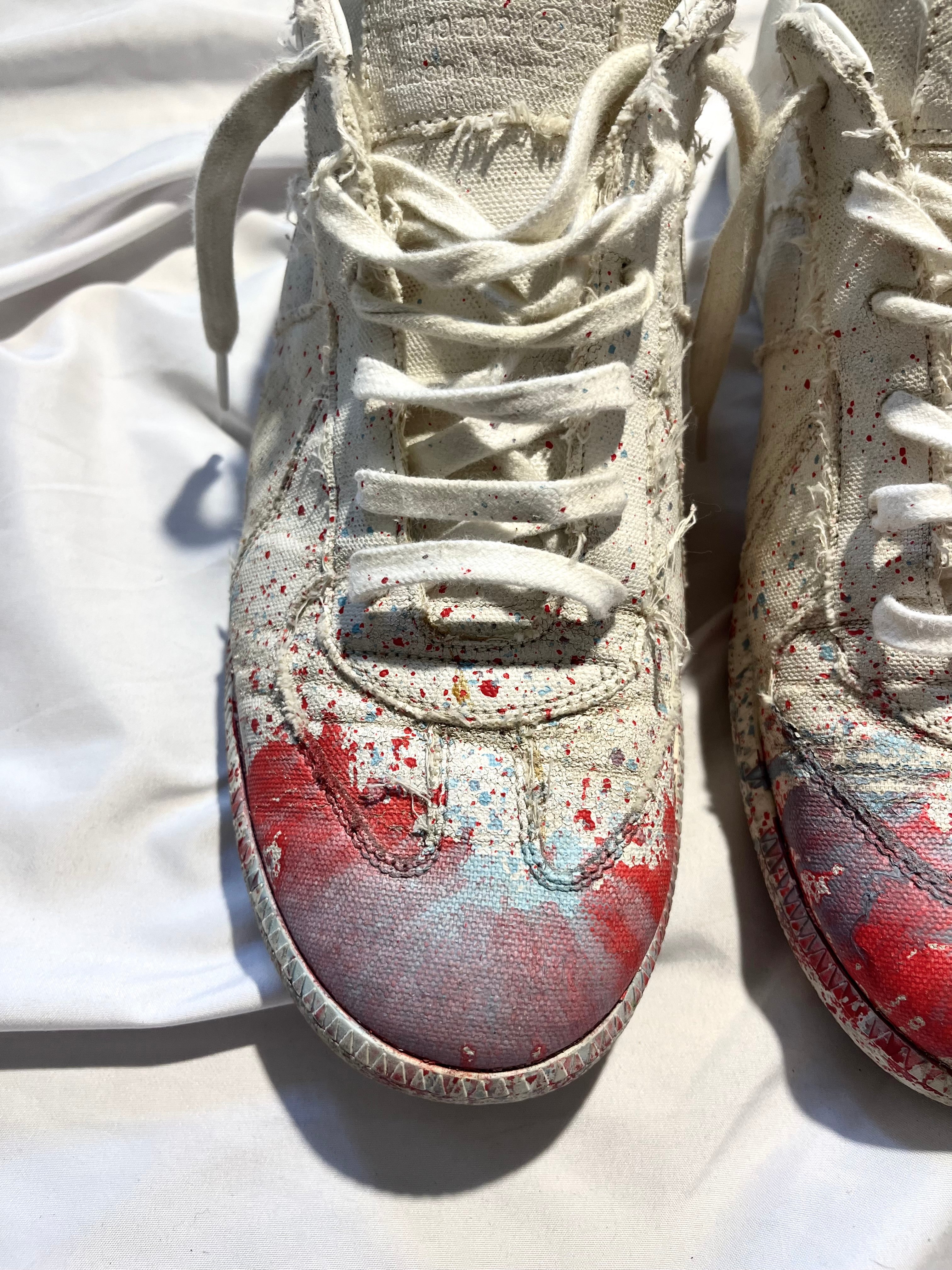 MAISON MARGIELA WHITE CANVAS PAINT SPLATTER RED/BLUE GATS