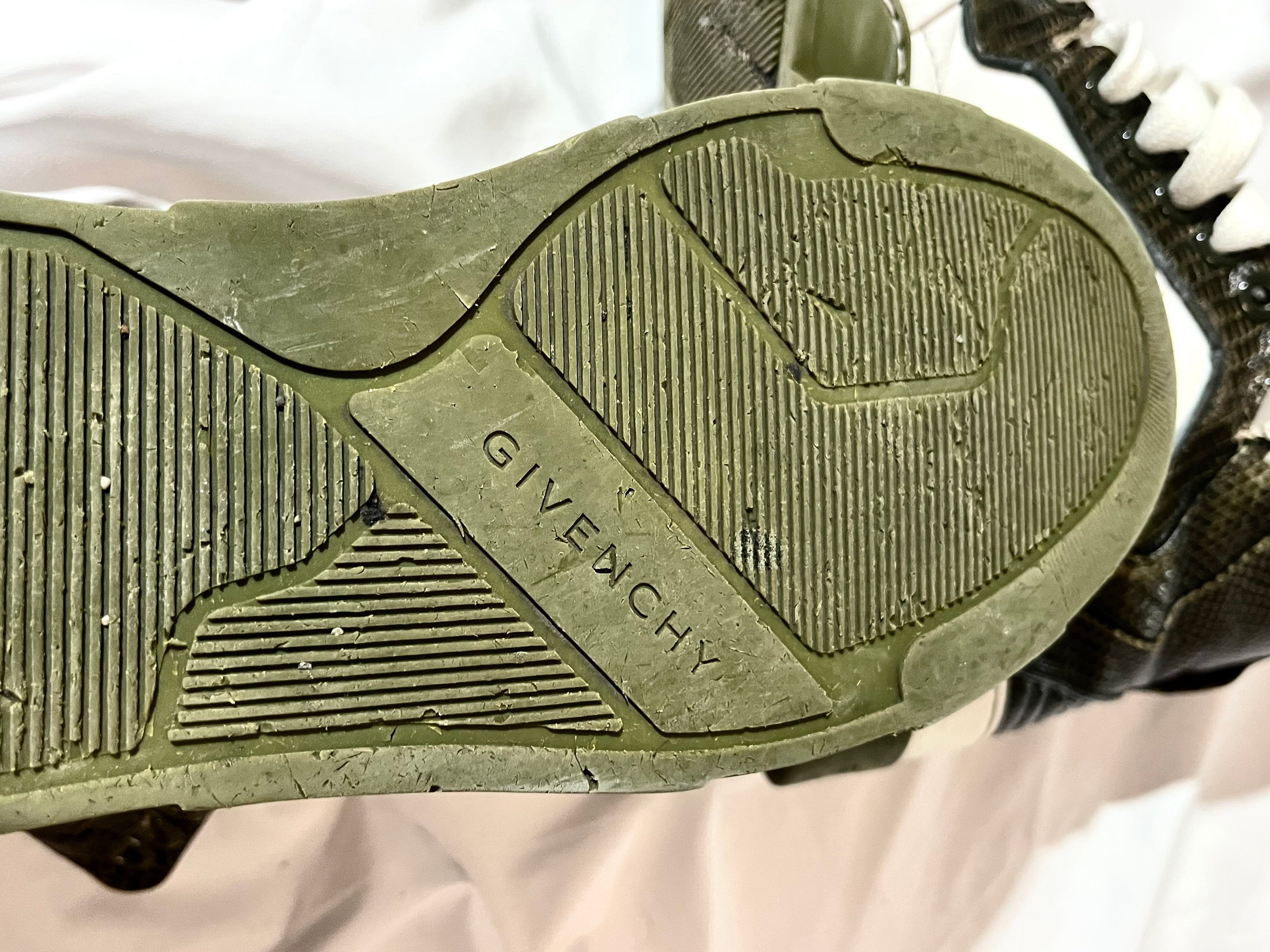 GIVENCHY TYSON DARK GREEN LIZARD SKIN HI-TOP SNEAKERS IN 41