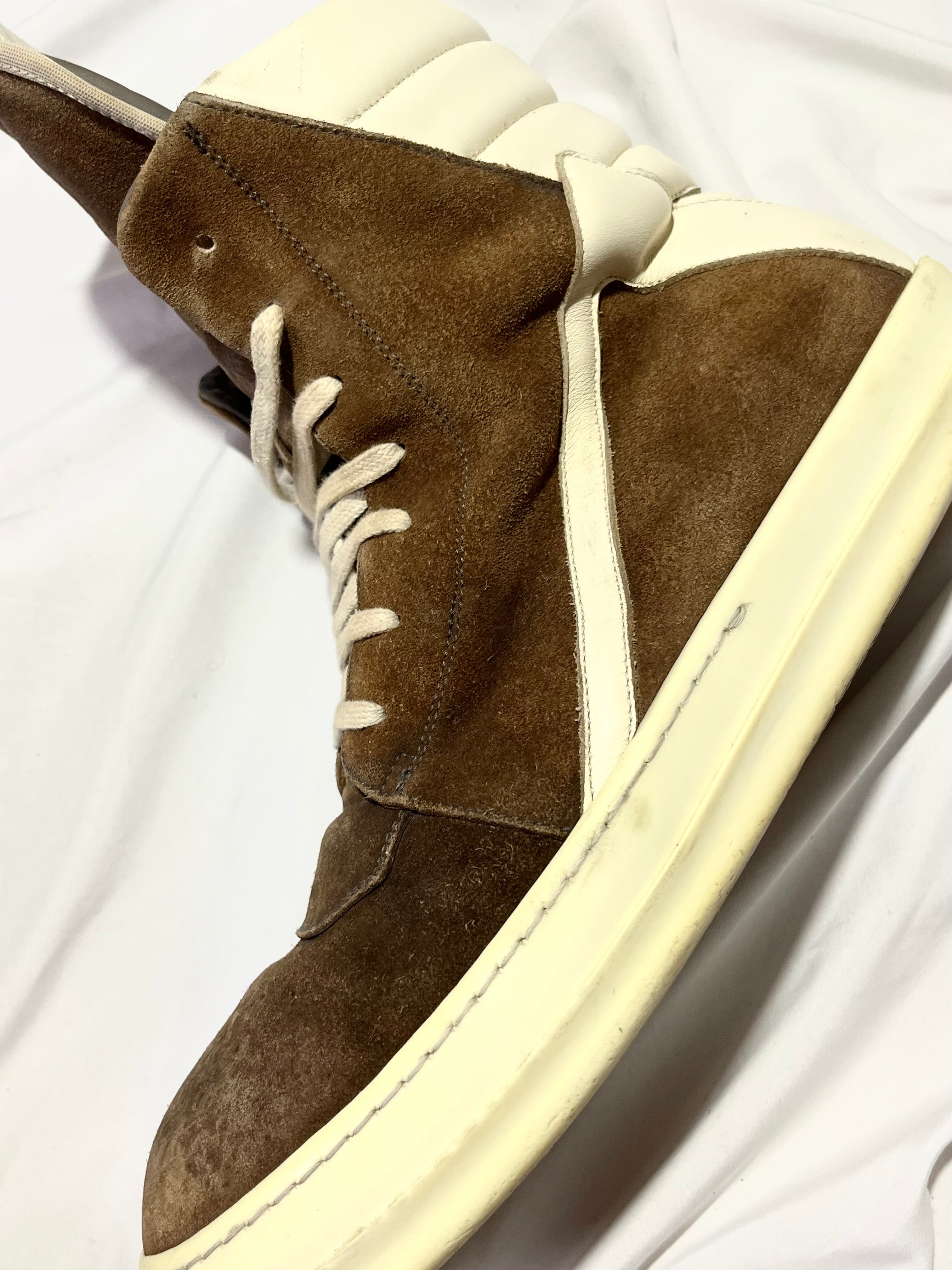 RICK OWENS BROWN/MILK SUEDE LEATHER GEOBASKETS
