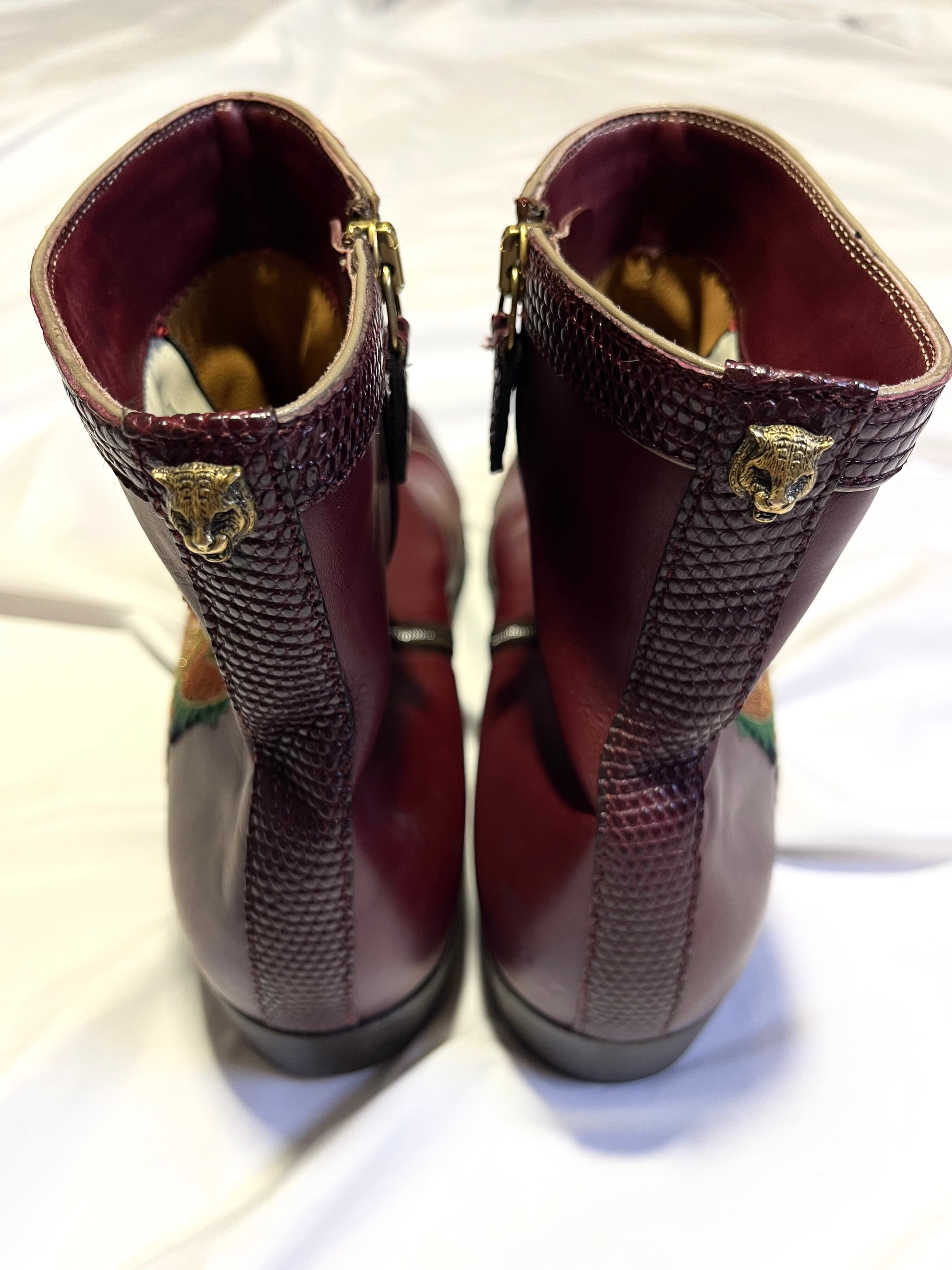 GUCCI DRAGON EMBROIDERED CHELSEA BOOTS WITH LIZARD SKIN TIPS