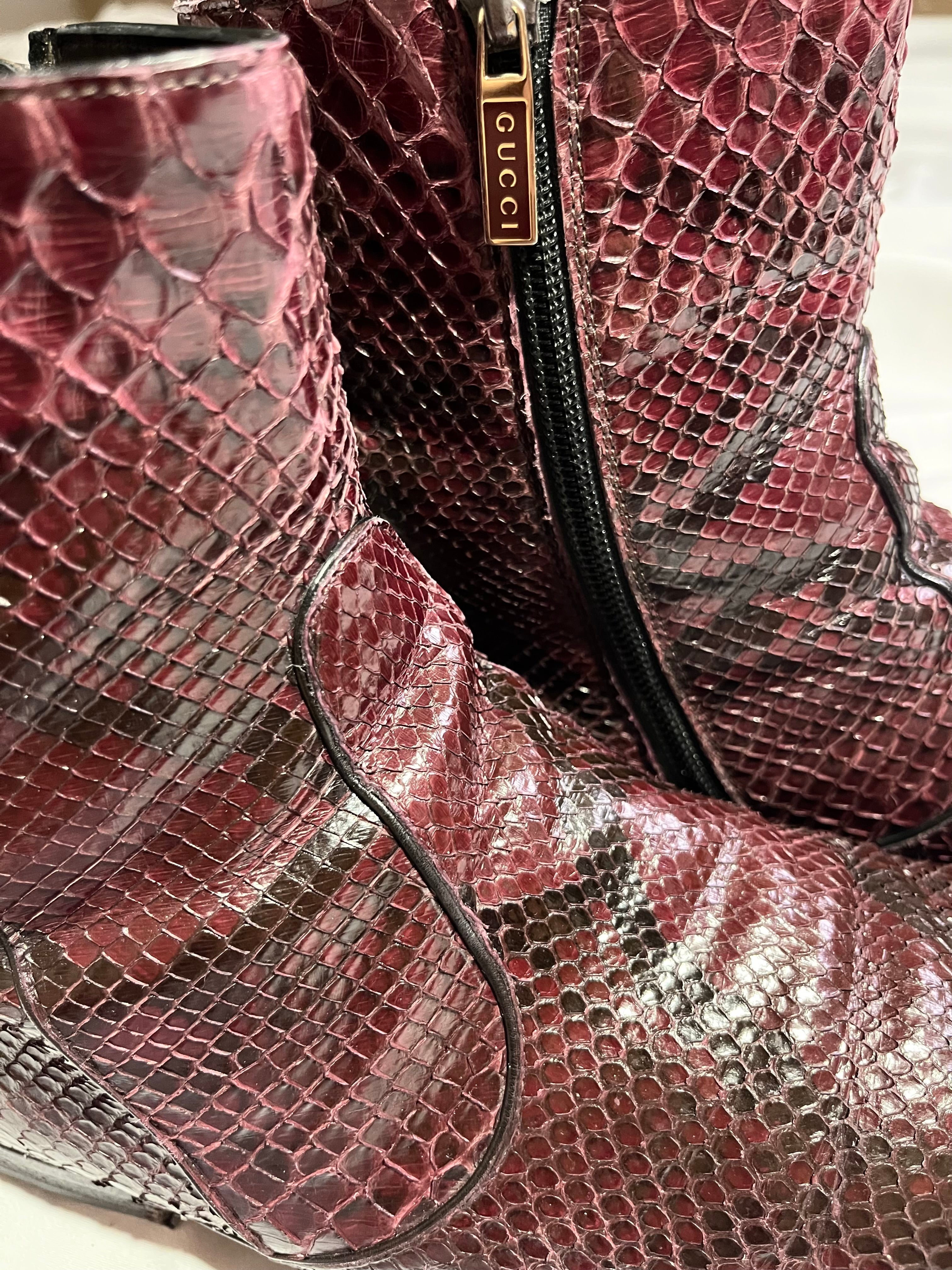 GUCCI PYTHON BURGUNDY LEATHER VINTAGE CHELSEA BOOTS