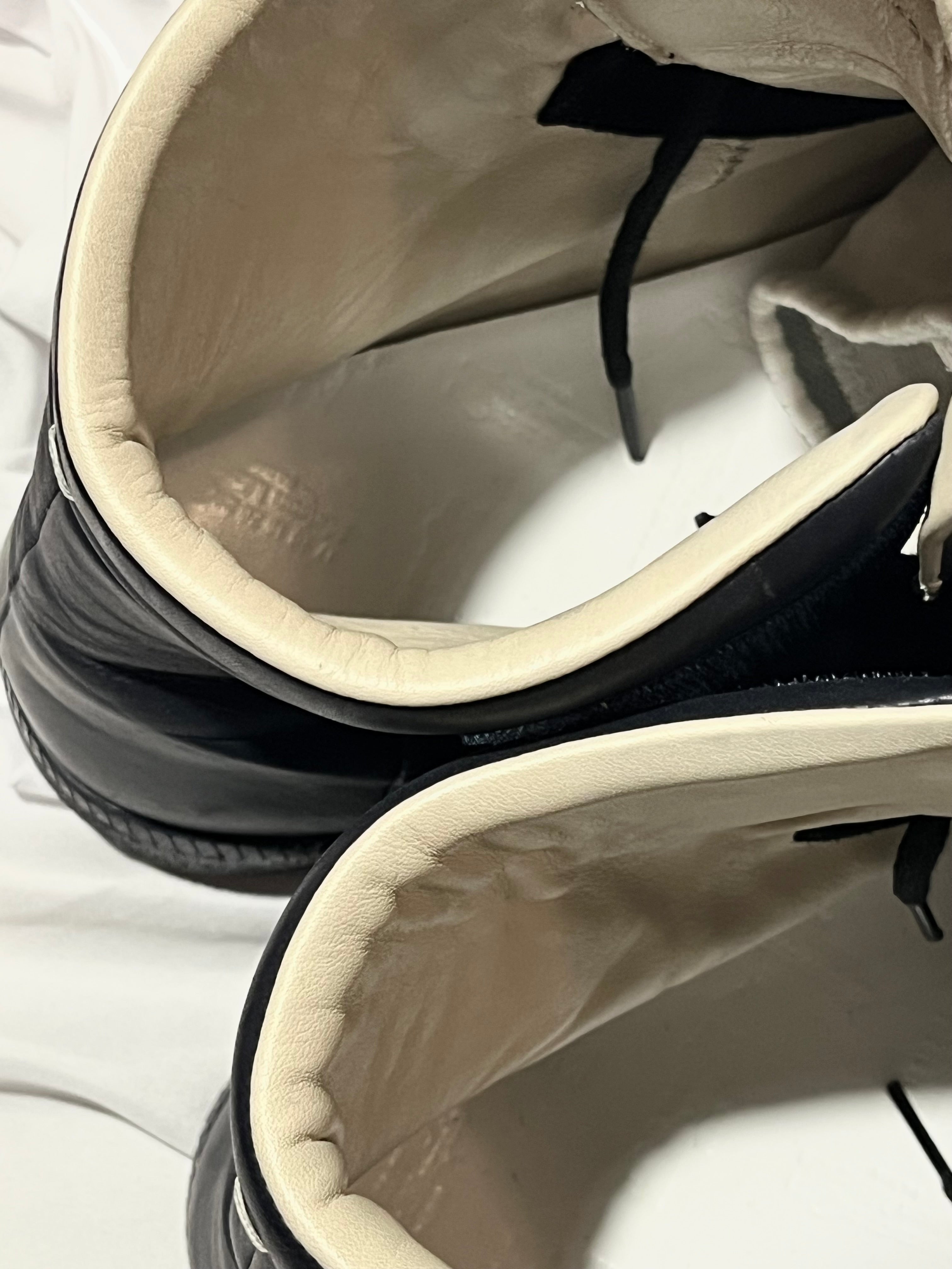 MAISON MARGIELA "FUTURE" HIGH TOP SNEAKER NAVY/BLACK SUEDE HIGH TOP SNEAKERS IN 46 DS