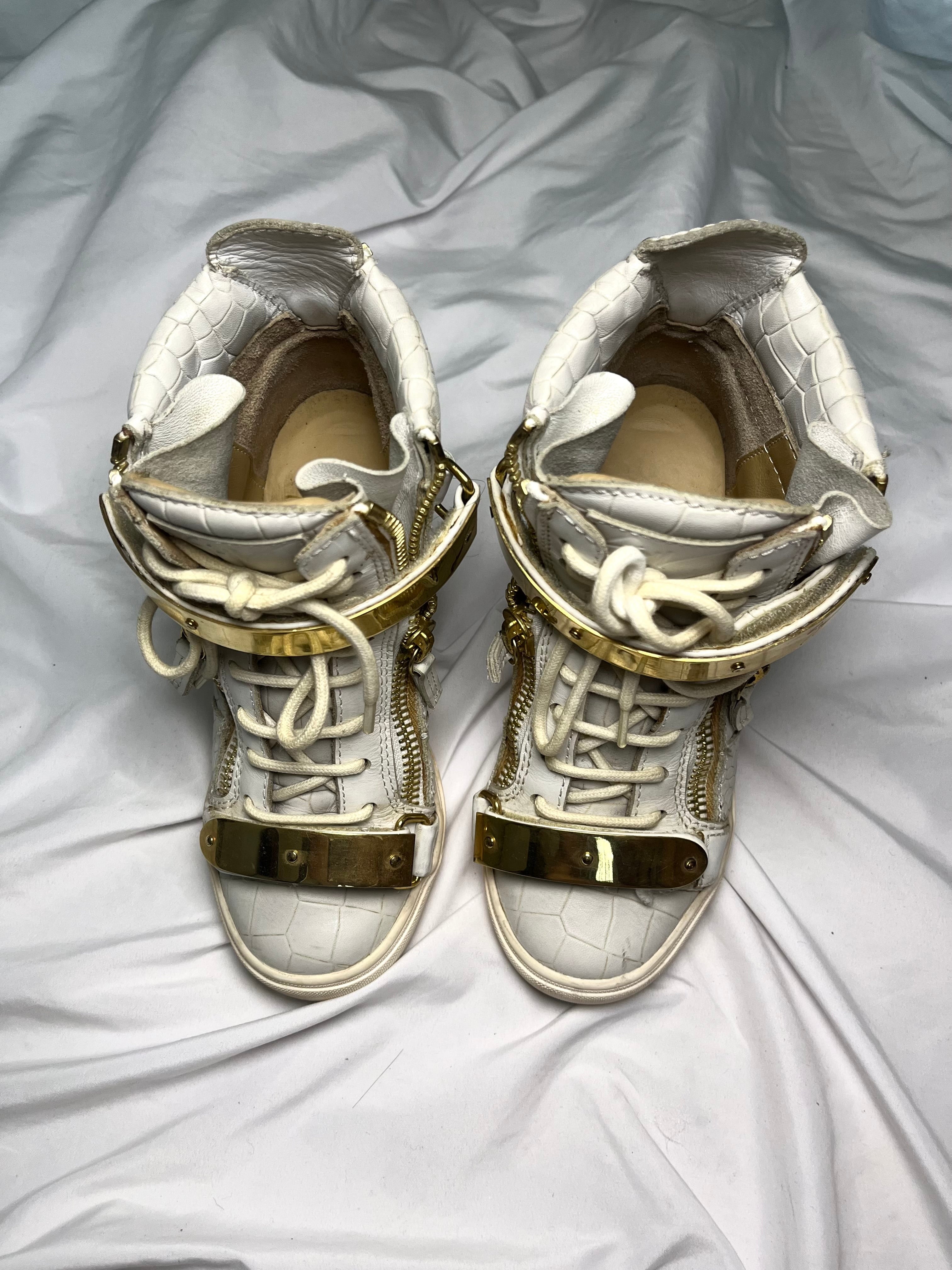 GIUSEPPE ZANOTTI “COBY” WEDGE SNEAKERS WHITE/GOLD SNAKESKIN